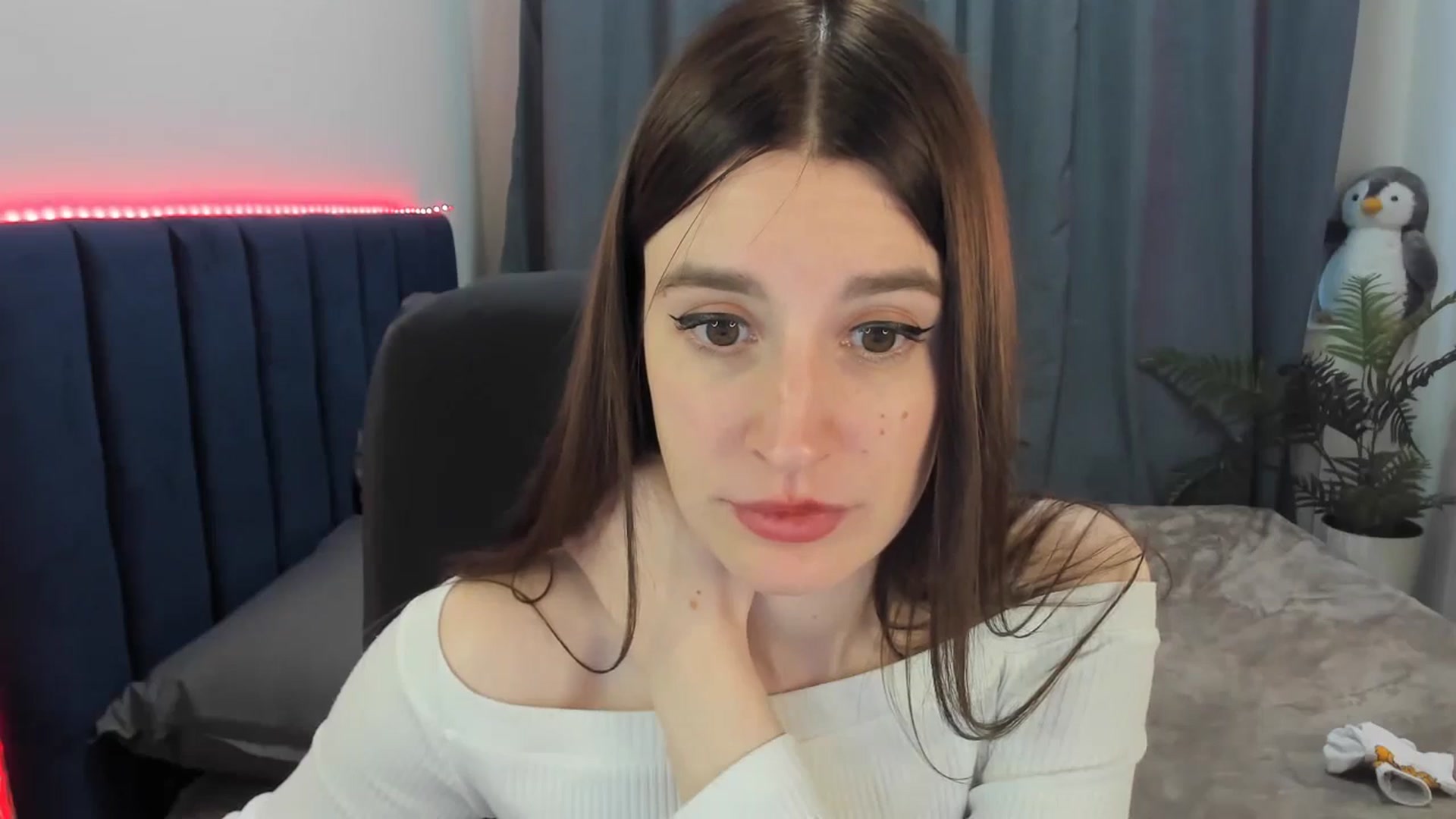 Gallery image thumbnail from Brocard's myfreecams stream on, 04/10/2026, 12:38 image 16 of 20