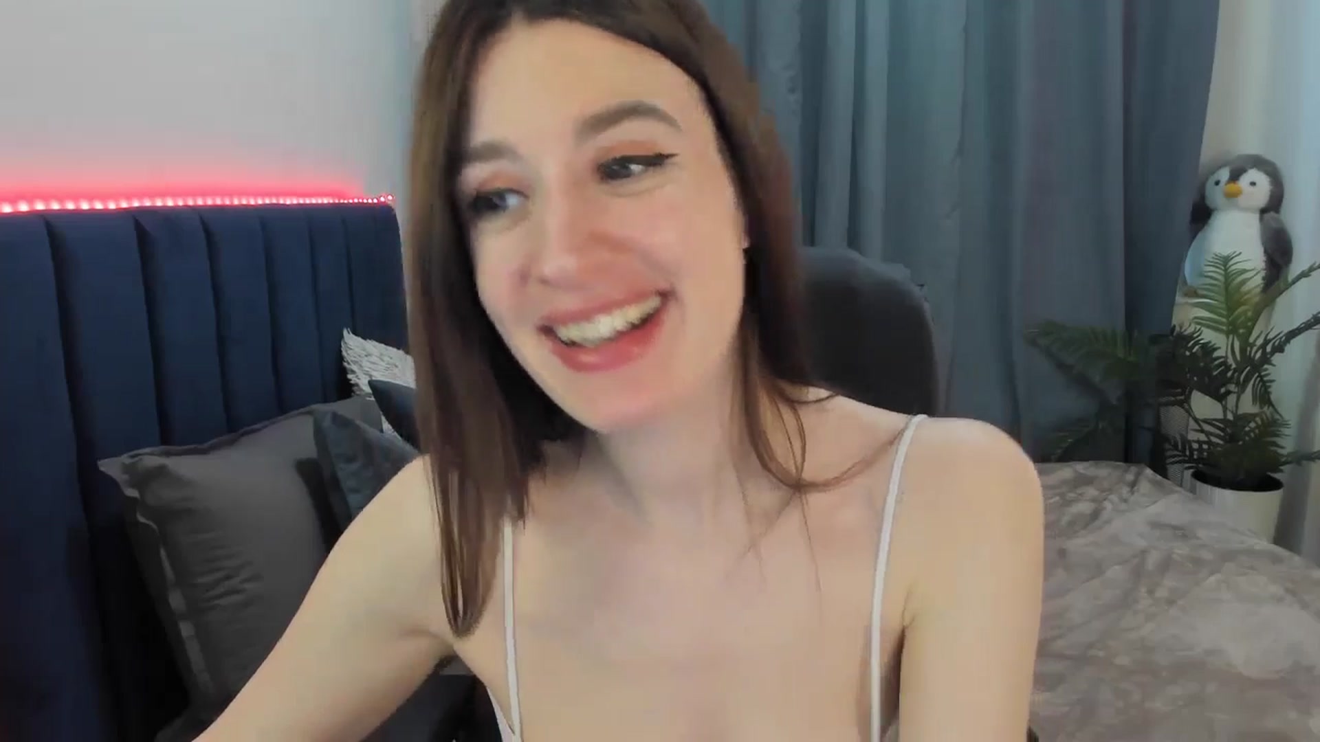 Gallery image thumbnail from Brocard's myfreecams stream on, 04/12/2026, 08:51 image 7 of 20