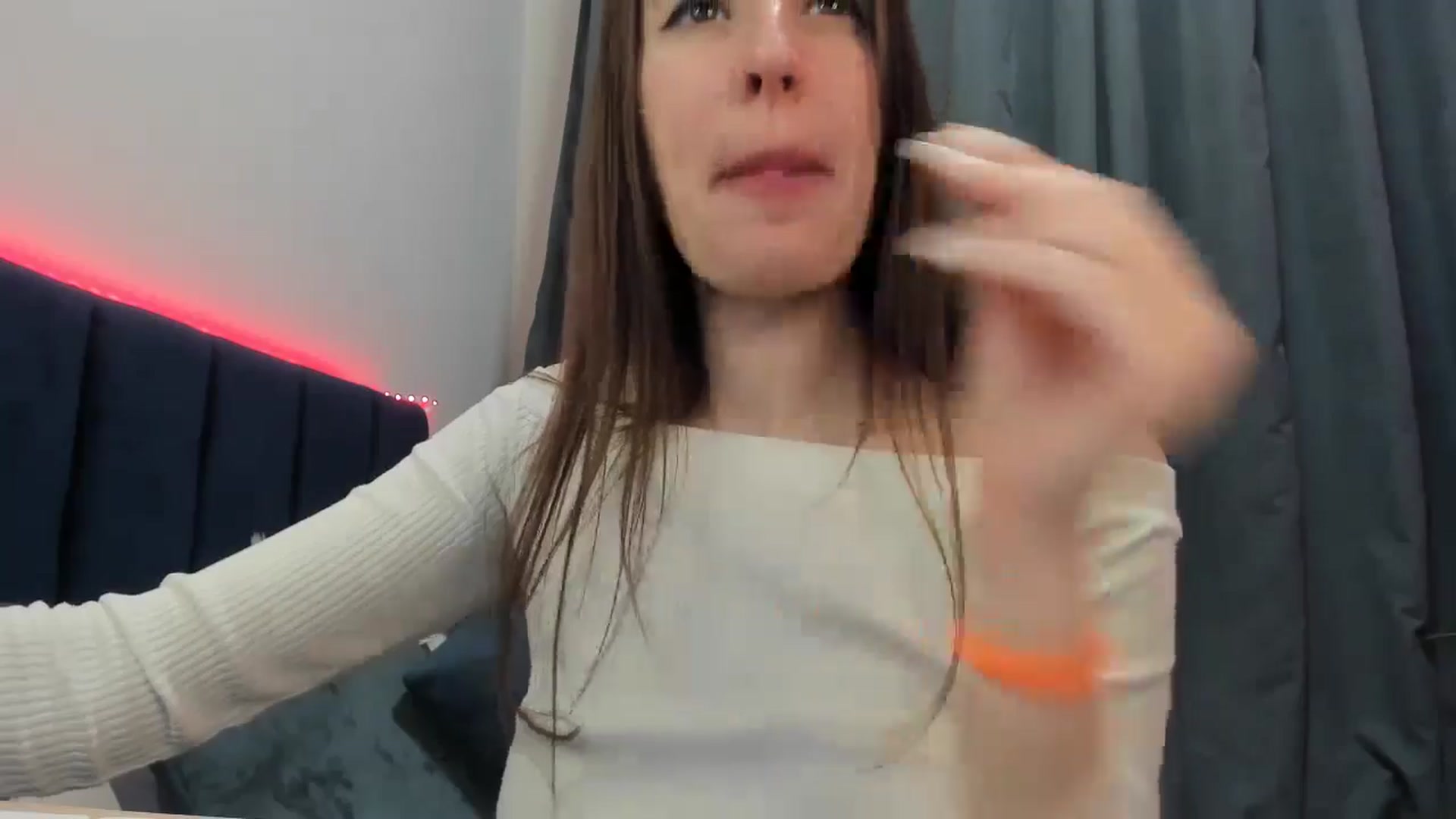 Gallery image thumbnail from Brocard's myfreecams stream on, 04/15/2026, 09:32 image 12 of 20