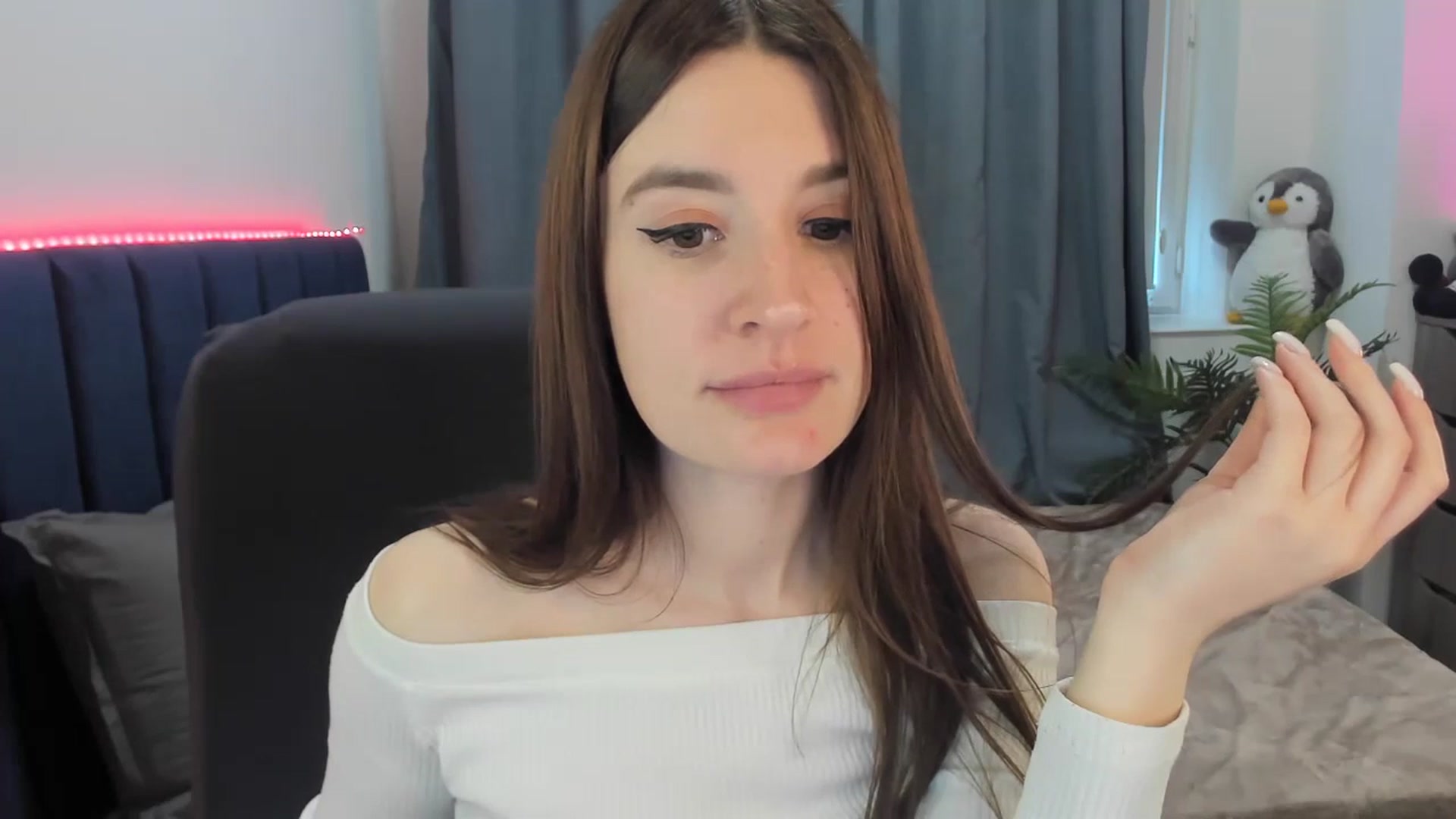 Gallery image thumbnail from Brocard's myfreecams stream on, 04/19/2026, 11:01 image 14 of 20