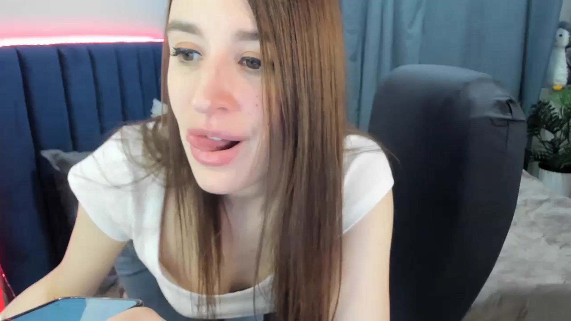 Gallery image thumbnail from Brocard's myfreecams stream on, 04/27/2026, 08:38 image 11 of 20