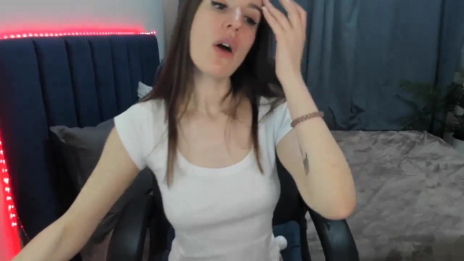 Gallery image thumbnail from Brocard's myfreecams stream on, 04/27/2026, 10:15 image 19 of 20