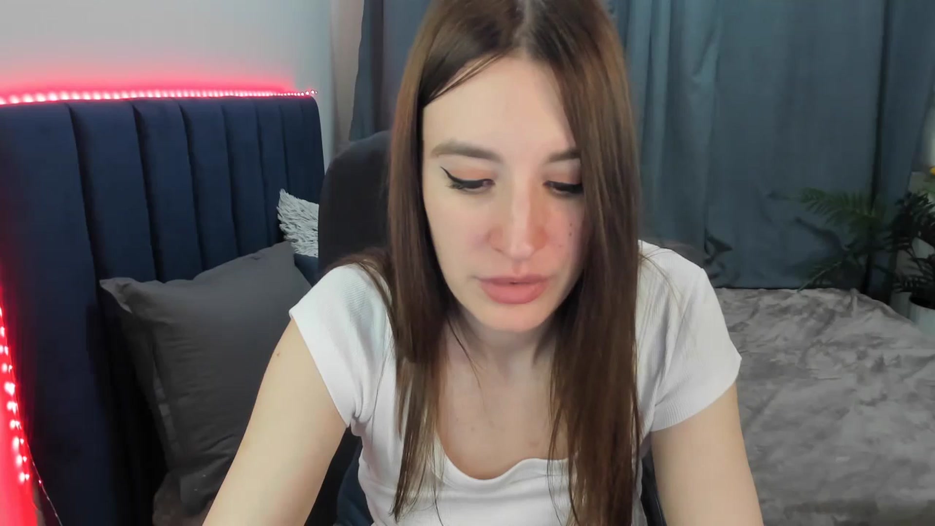 Gallery image thumbnail from Brocard's myfreecams stream on, 04/27/2026, 10:15 image 8 of 20