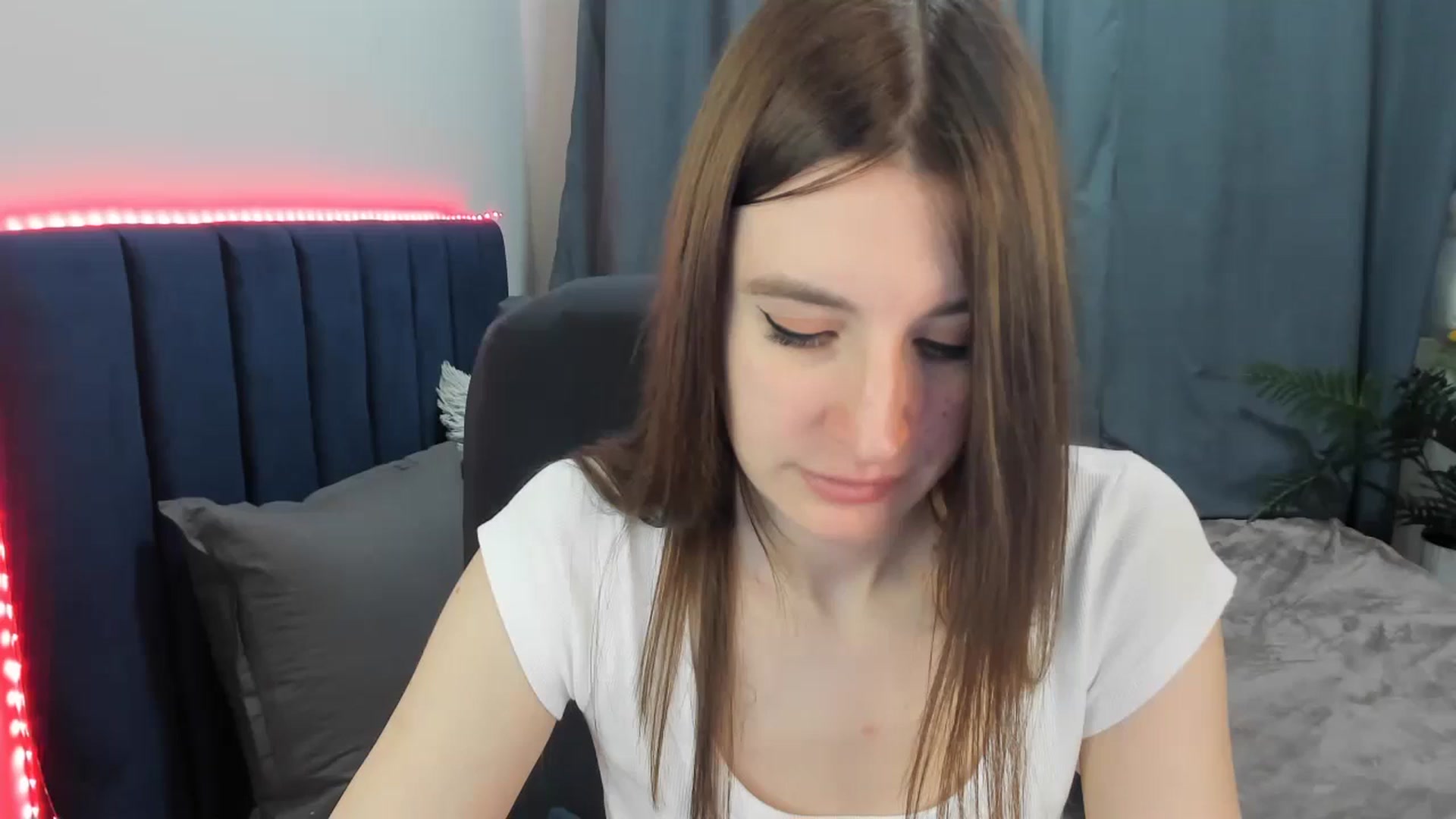 Gallery image thumbnail from Brocard's myfreecams stream on, 04/27/2026, 10:15 image 1 of 20
