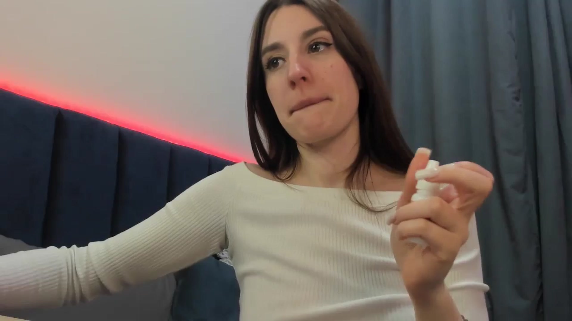 Gallery image thumbnail from Brocard's myfreecams stream on, 04/28/2026, 10:15 image 14 of 20