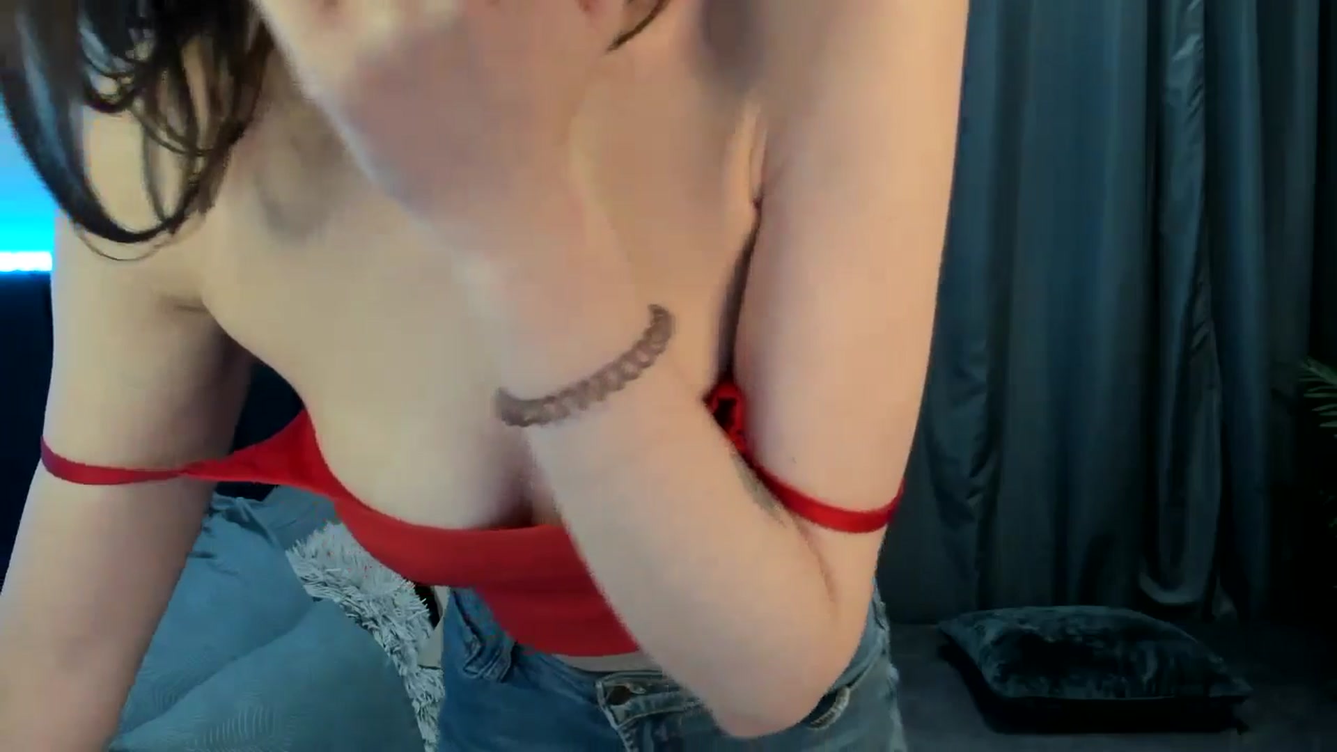 Gallery image thumbnail from Brocard's myfreecams stream on, 05/06/2026, 13:40 image 13 of 20