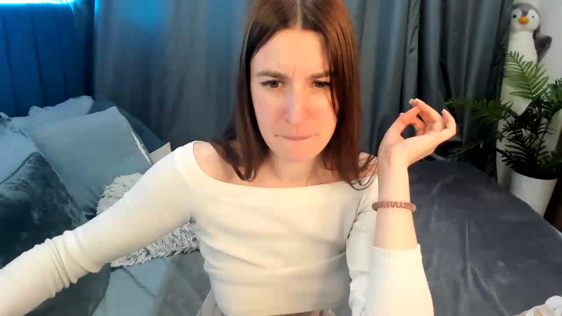 Gallery image thumbnail from Brocard's myfreecams stream on, 05/19/2026, 12:53 image 2 of 20