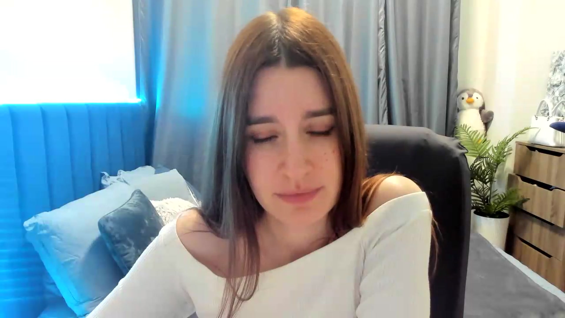 Gallery image thumbnail from Brocard's myfreecams stream on, 05/19/2026, 13:59 image 19 of 20