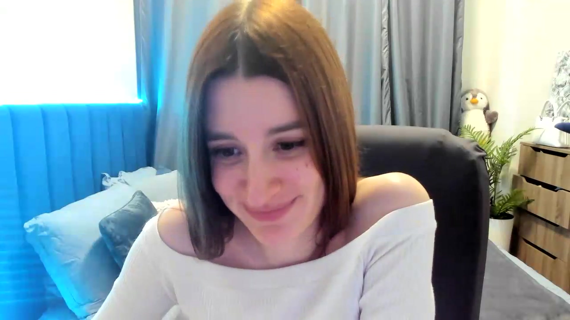 Gallery image thumbnail from Brocard's myfreecams stream on, 05/19/2026, 13:59 image 14 of 20