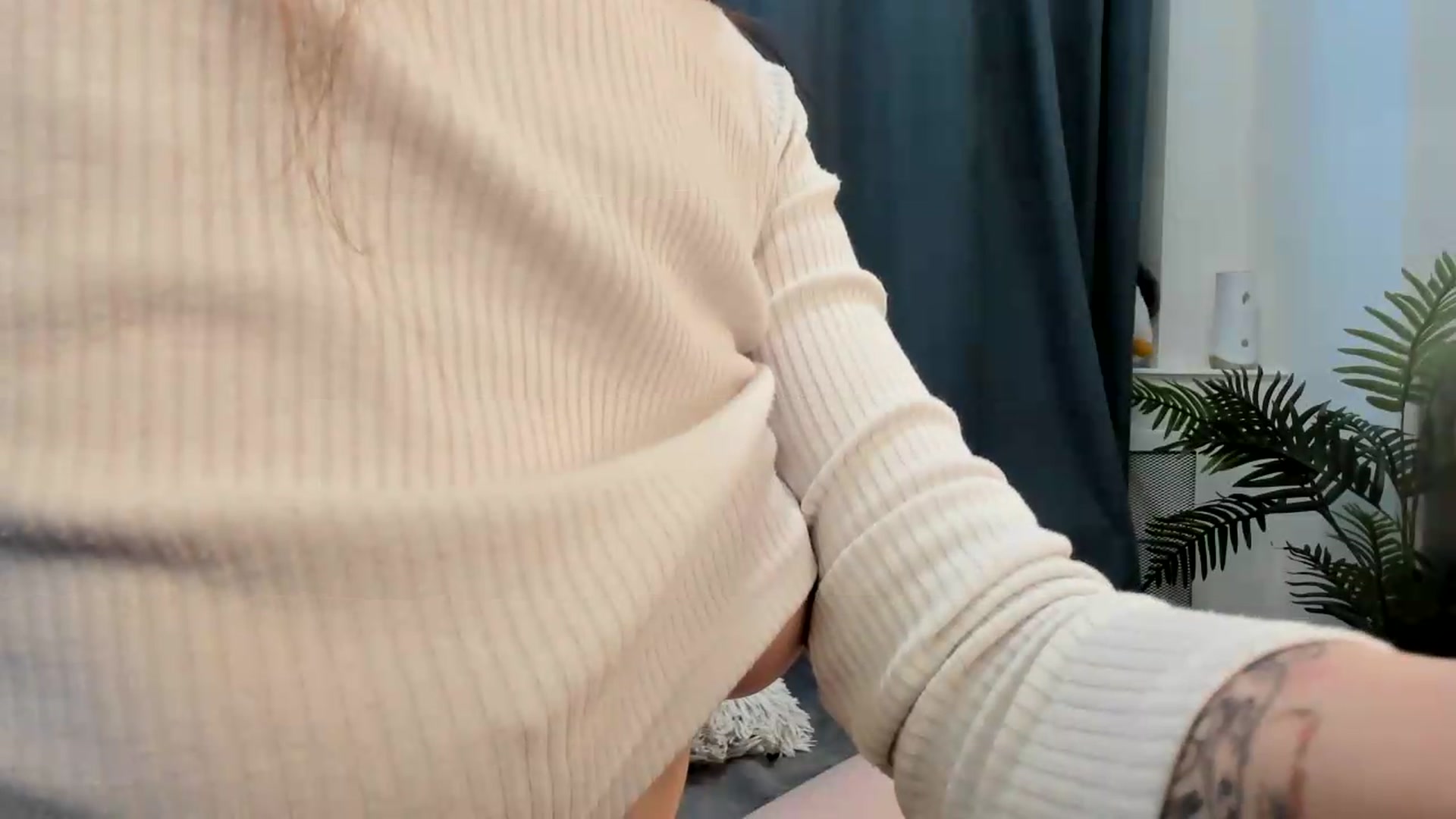 Gallery image thumbnail from Brocard's myfreecams stream on, 05/24/2026, 12:15 image 2 of 20