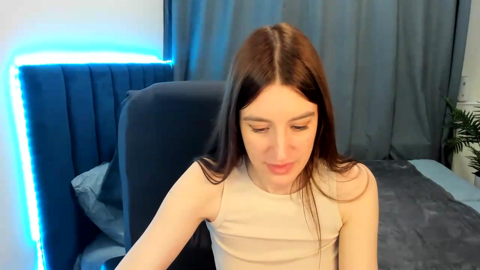 Gallery image thumbnail from Brocard's myfreecams stream on, 05/27/2026, 09:05 image 12 of 20