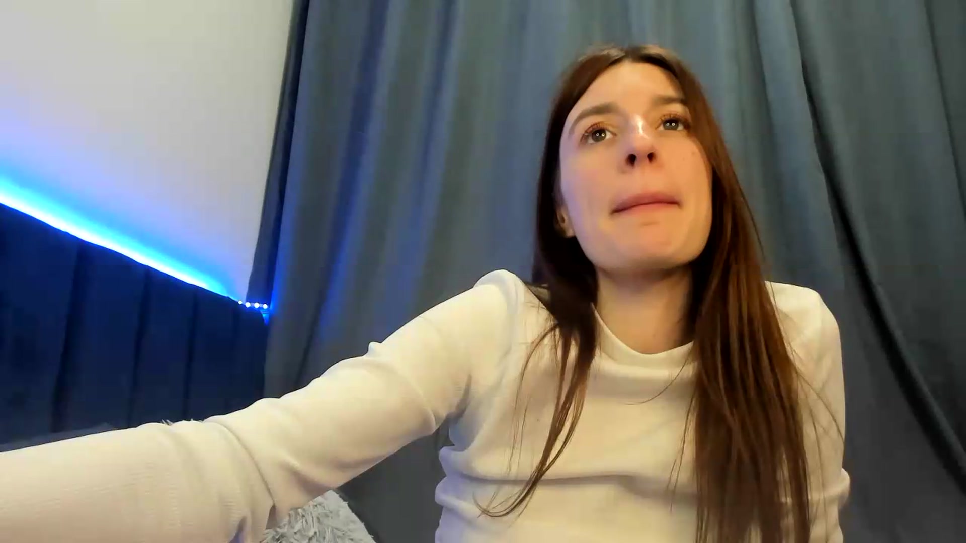 Gallery image thumbnail from Brocard's myfreecams stream on, 06/04/2026, 10:27 image 14 of 20
