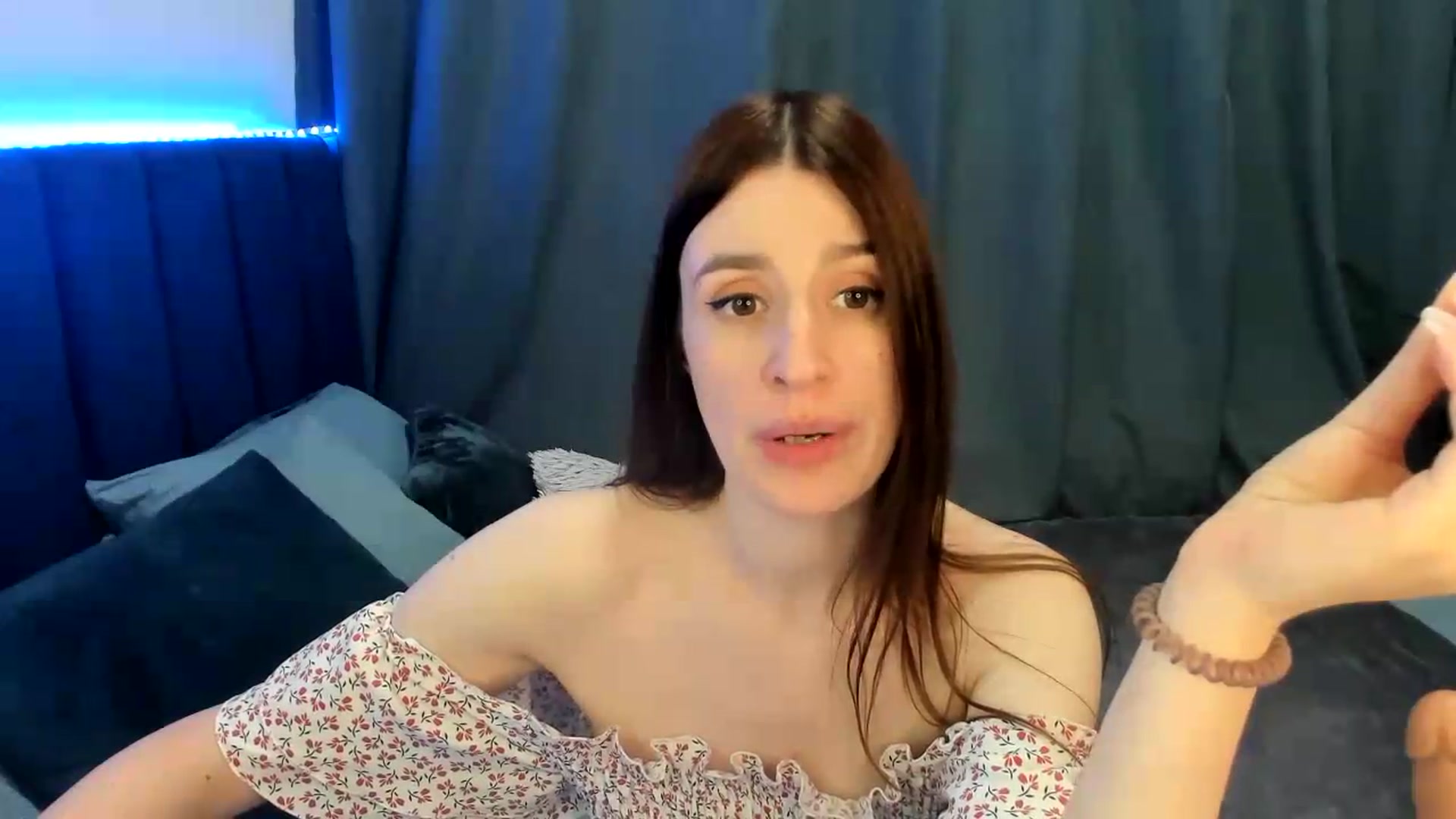 Gallery image thumbnail from Brocard's myfreecams stream on, 06/11/2026, 12:53 image 17 of 20