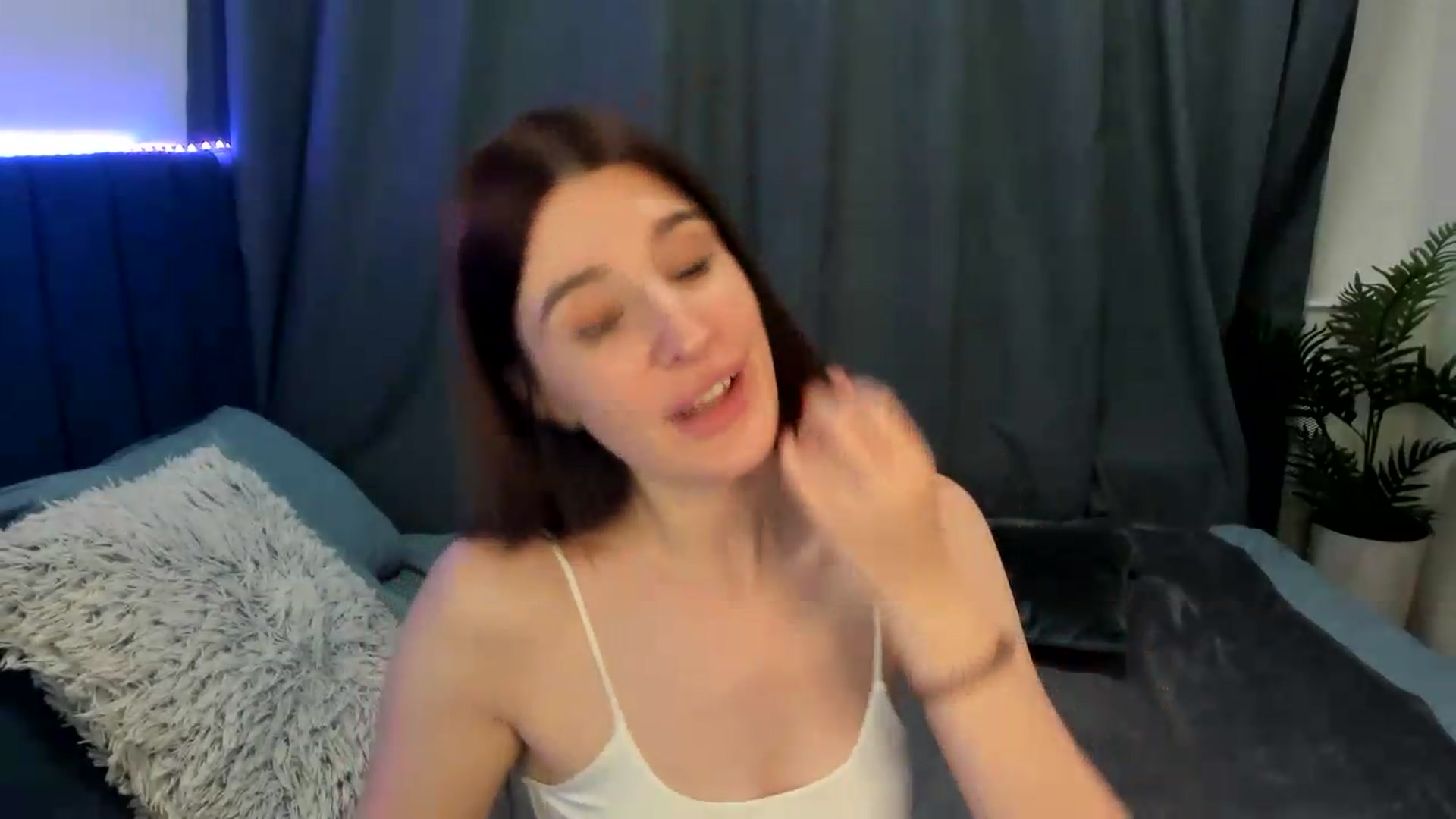 Gallery image thumbnail from Brocard's myfreecams stream on, 06/24/2026, 11:40 image 9 of 20