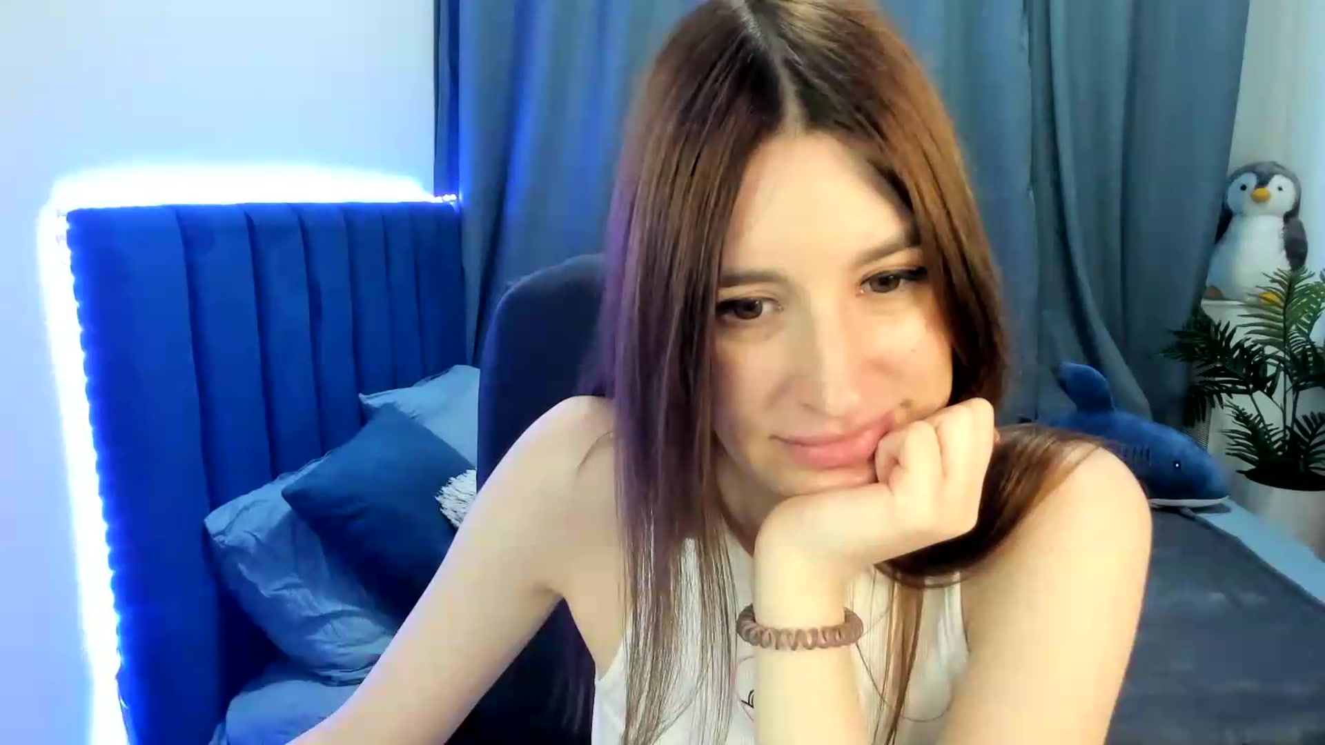Gallery image thumbnail from Brocard's myfreecams stream on, 06/28/2026, 09:24 image 5 of 20