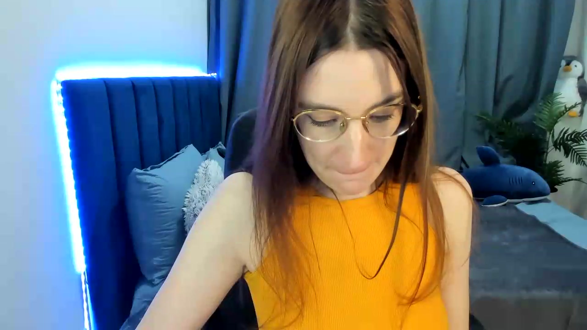 Gallery image thumbnail from Brocard's myfreecams stream on, 07/13/2026, 08:56 image 13 of 20