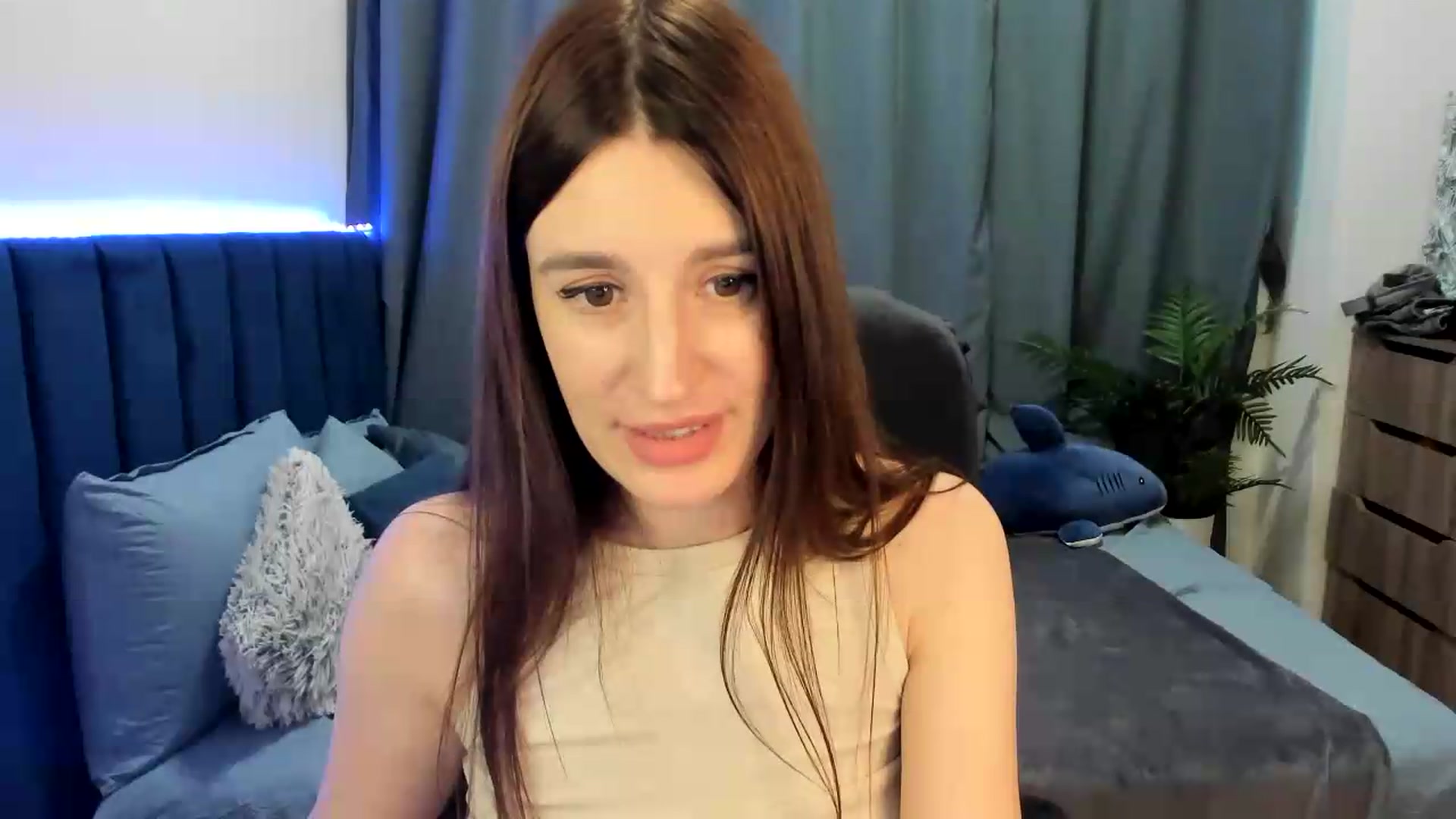 Gallery image thumbnail from Brocard's myfreecams stream on, 07/18/2026, 09:47 image 12 of 20