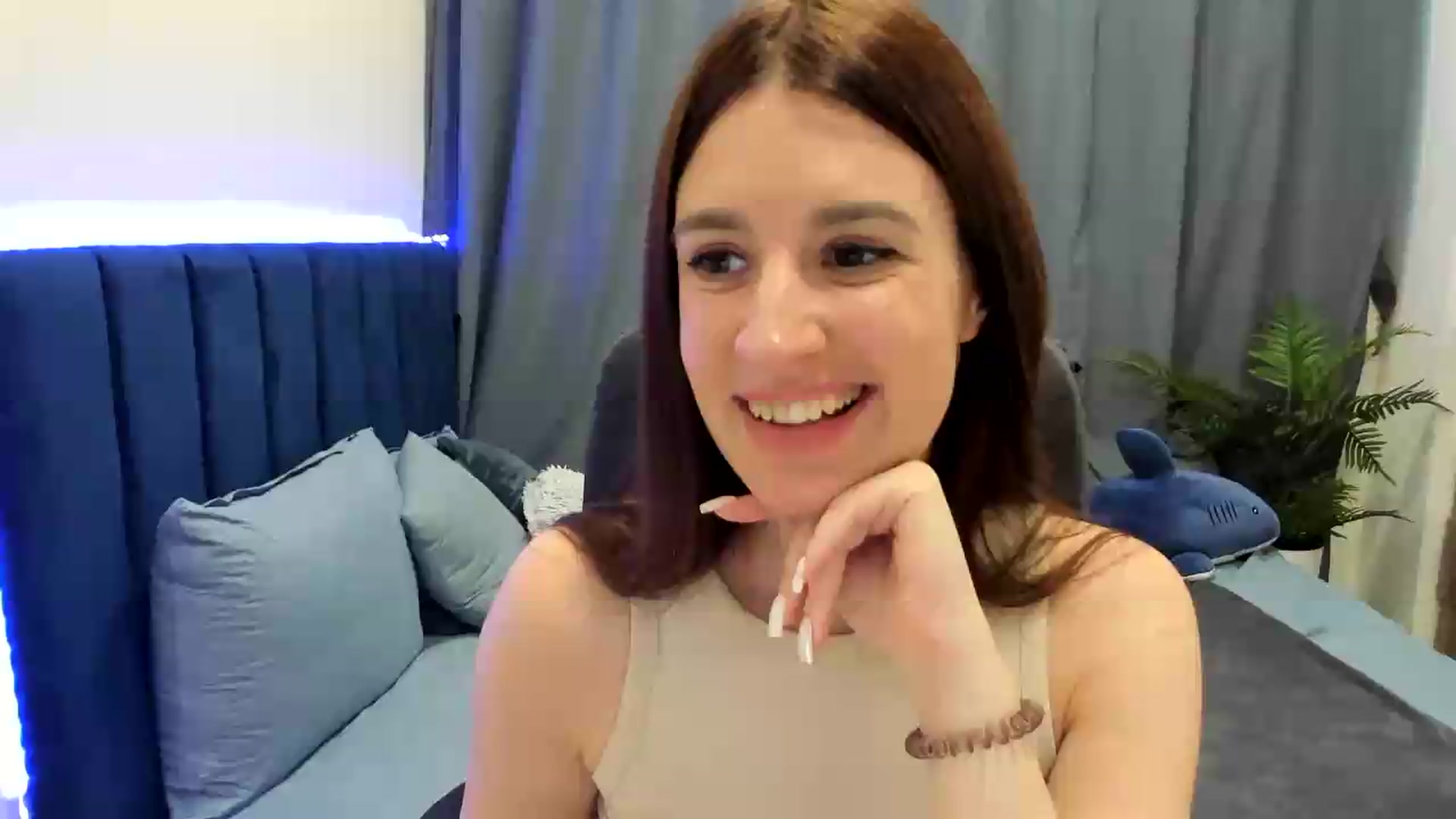 Gallery image thumbnail from Brocard's myfreecams stream on, 07/18/2026, 11:02 image 1 of 20