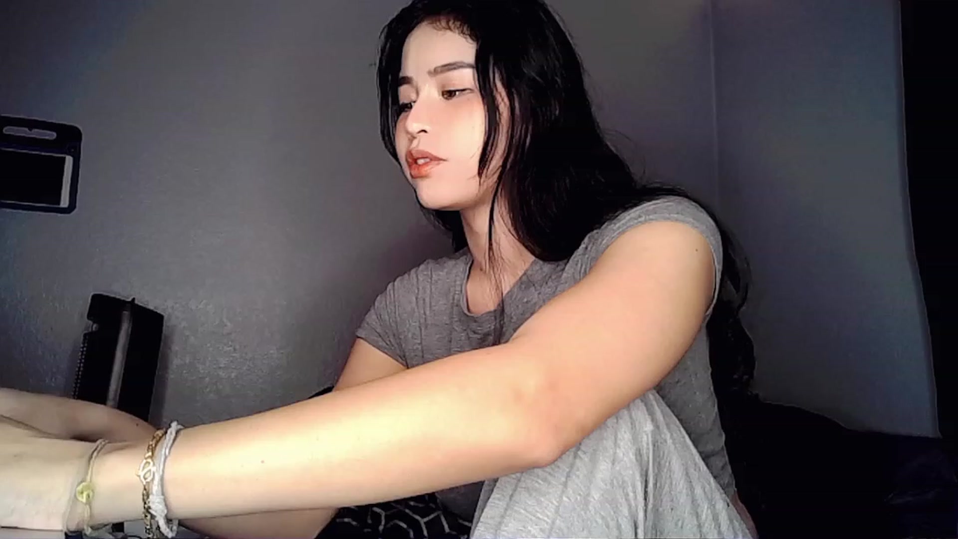 Gallery image thumbnail from BrokenRin's myfreecams stream on, 01/09/2023, 07:38 image 7 of 20