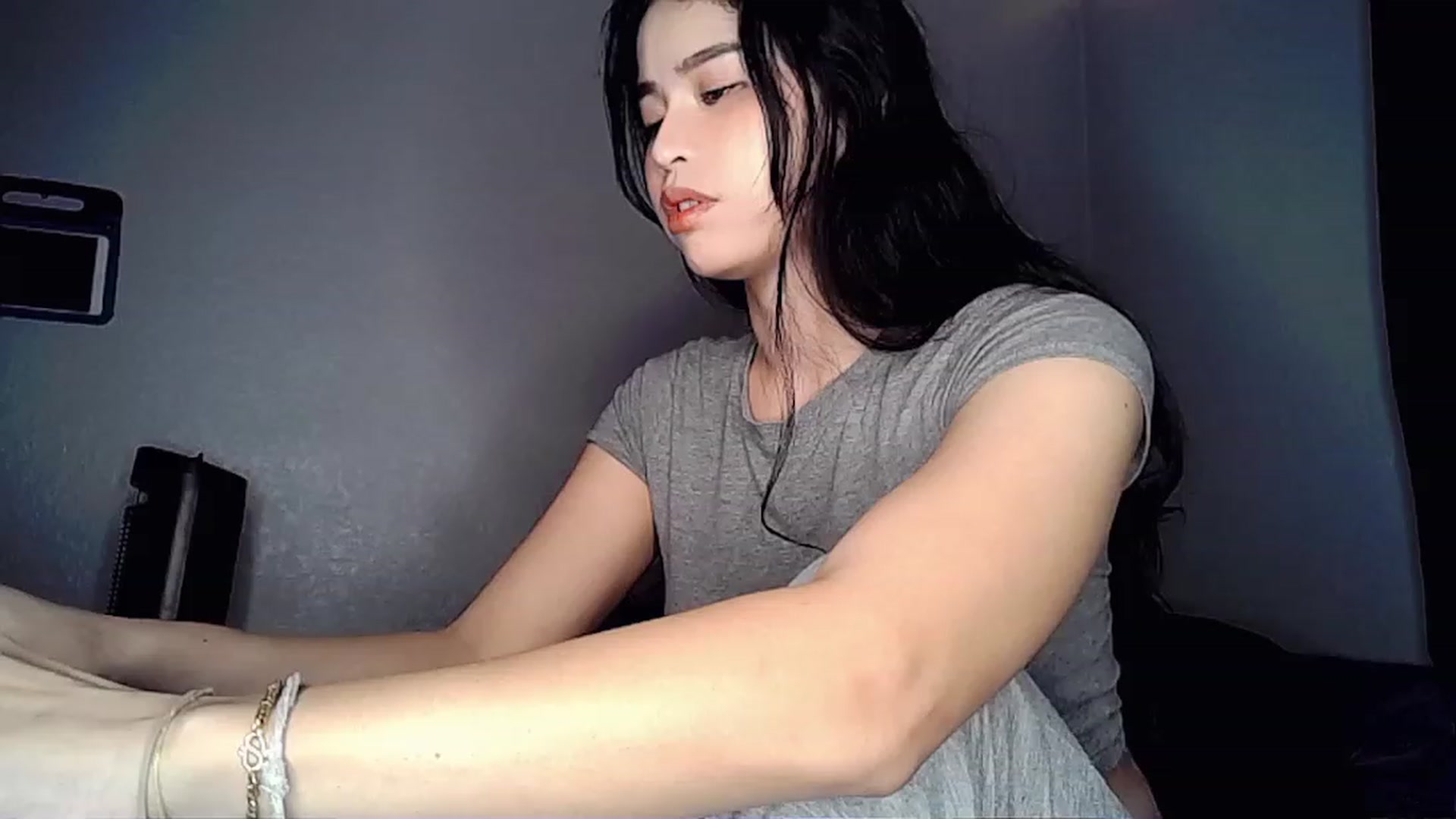 Gallery image thumbnail from BrokenRin's myfreecams stream on, 01/09/2023, 07:38 image 1 of 20