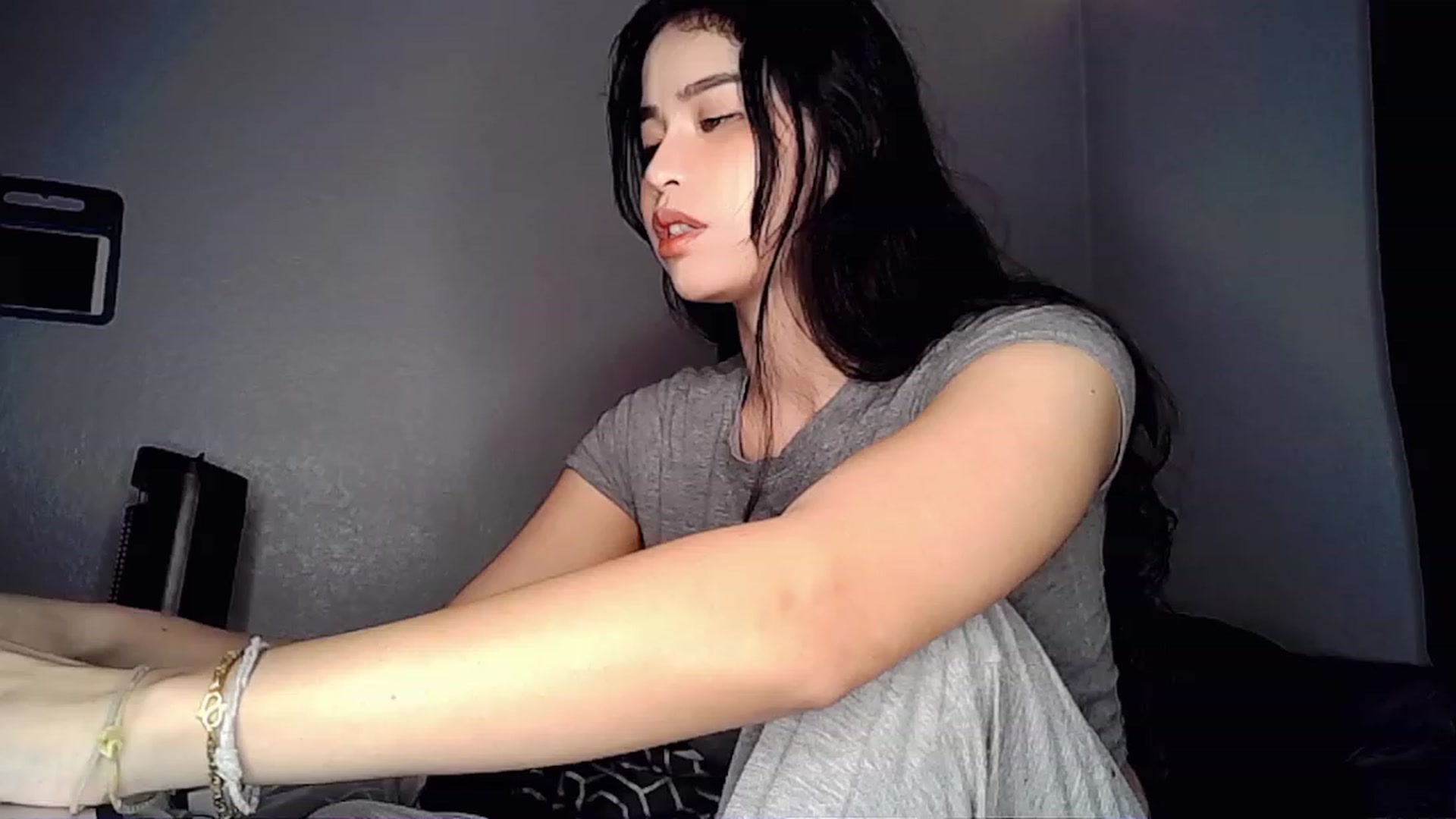 Gallery image thumbnail from BrokenRin's myfreecams stream on, 01/09/2023, 07:38 image 9 of 20