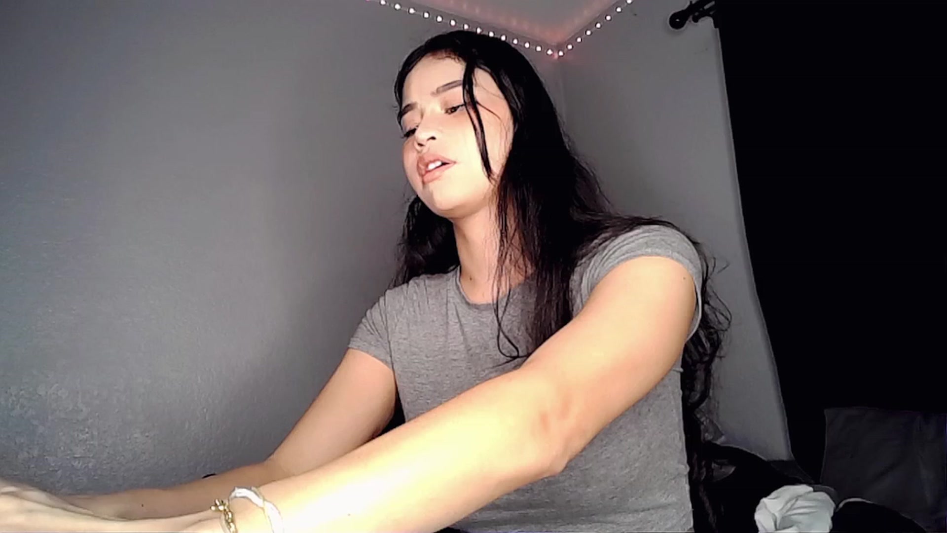Gallery image thumbnail from BrokenRin's myfreecams stream on, 01/09/2023, 09:40 image 8 of 20