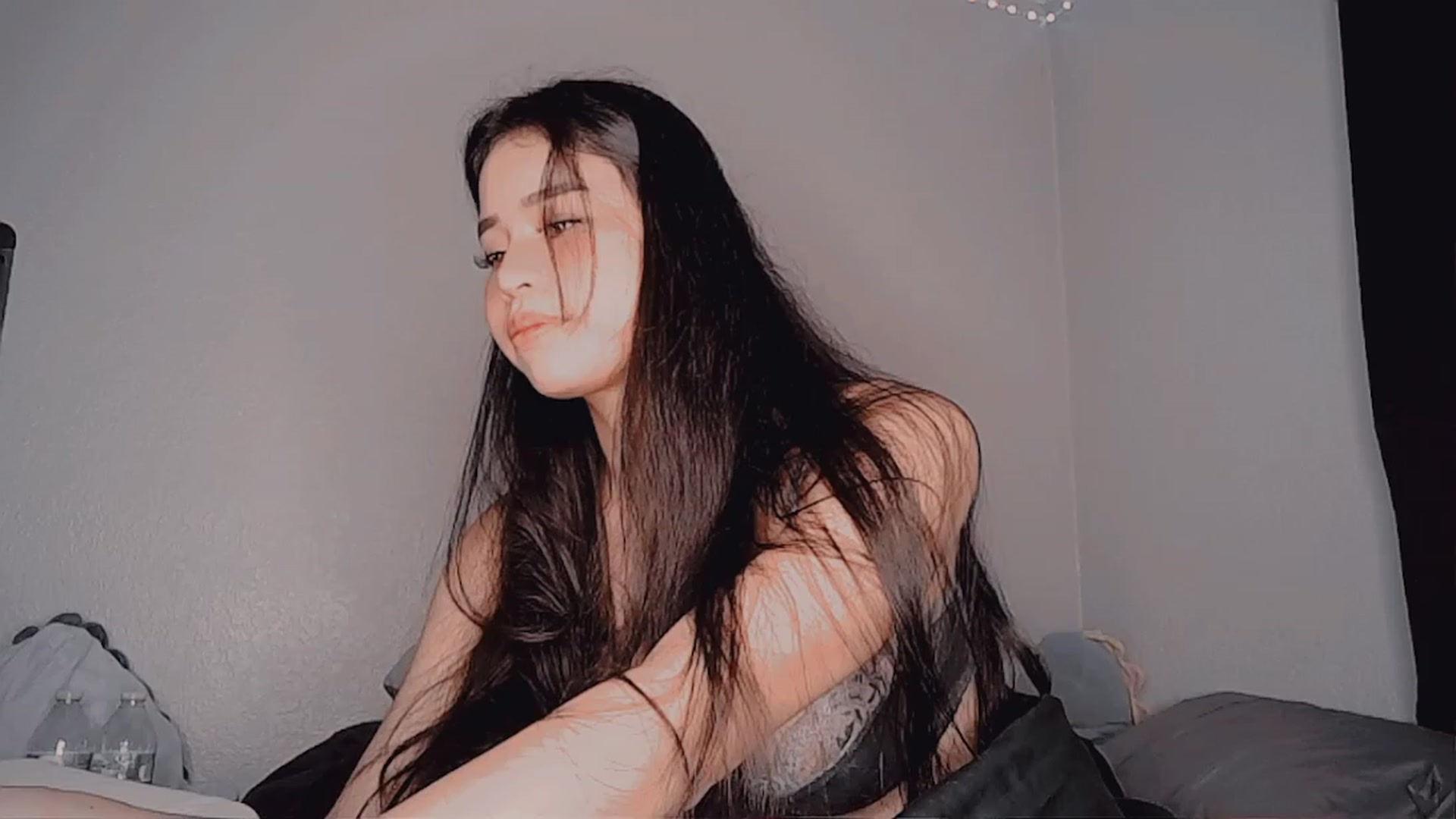 Gallery image thumbnail from BrokenRin's myfreecams stream on, 01/12/2023, 07:35 image 19 of 20