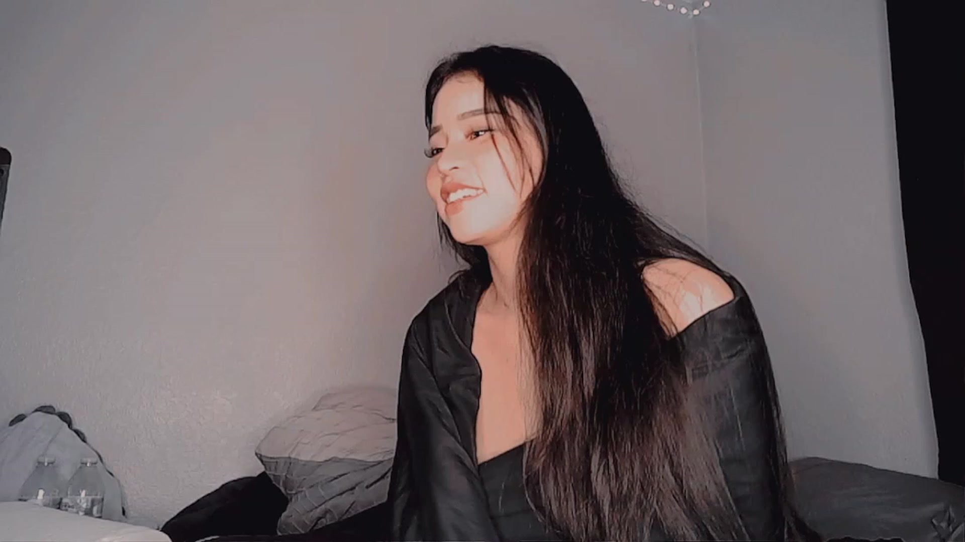 Gallery image thumbnail from BrokenRin's myfreecams stream on, 01/12/2023, 07:35 image 2 of 20