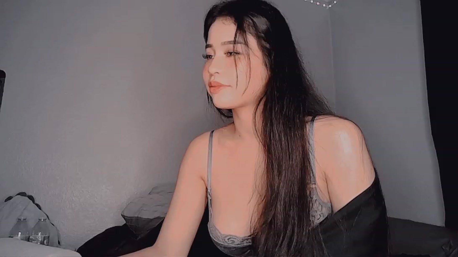 Gallery image thumbnail from BrokenRin's myfreecams stream on, 01/12/2023, 07:35 image 4 of 20