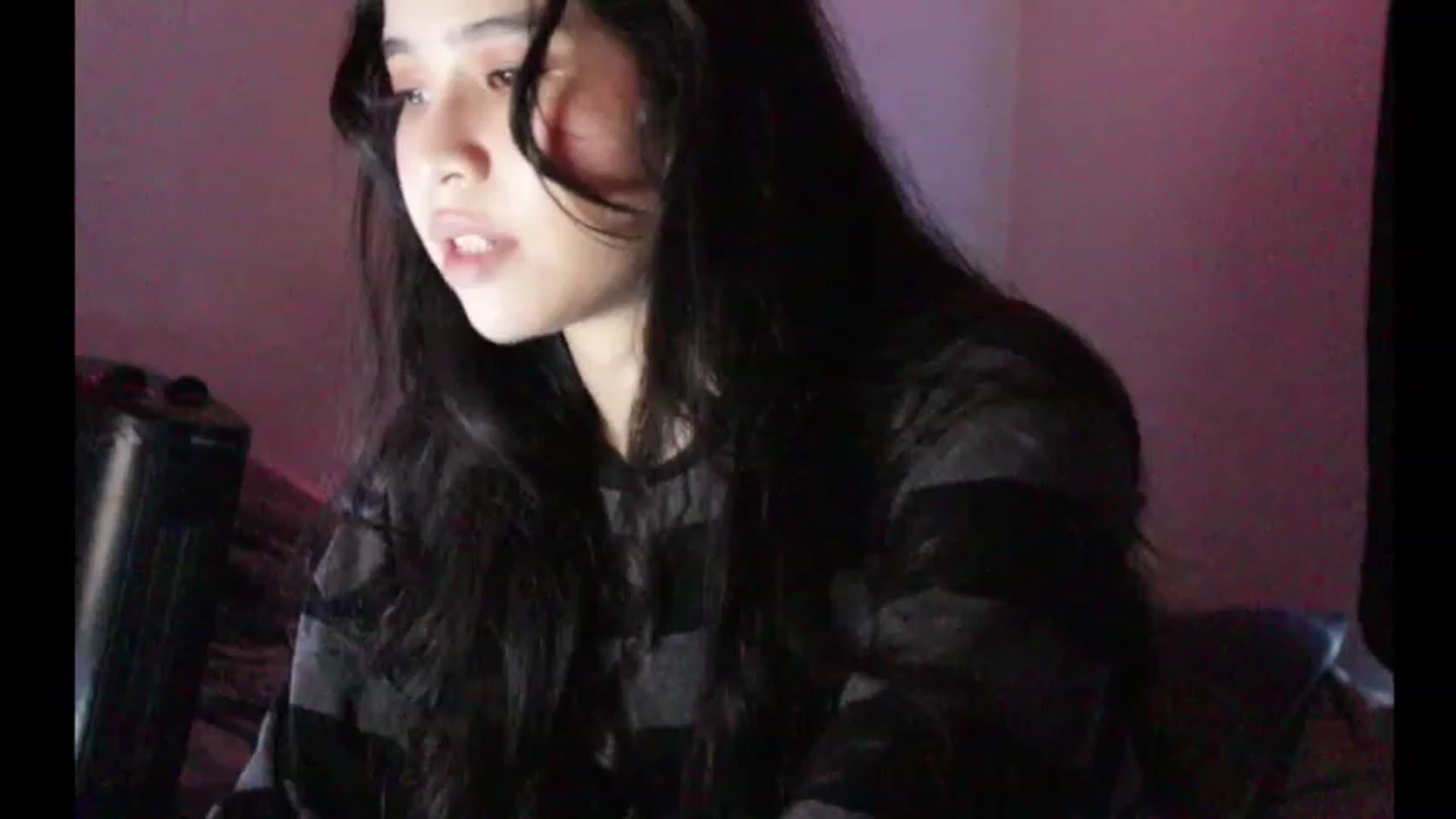 Gallery image thumbnail from BrokenRin's myfreecams stream on, 03/27/2023, 01:55 image 10 of 20