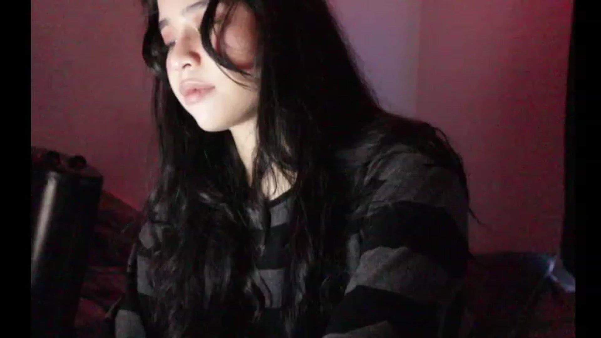 Gallery image thumbnail from BrokenRin's myfreecams stream on, 03/27/2023, 01:55 image 19 of 20