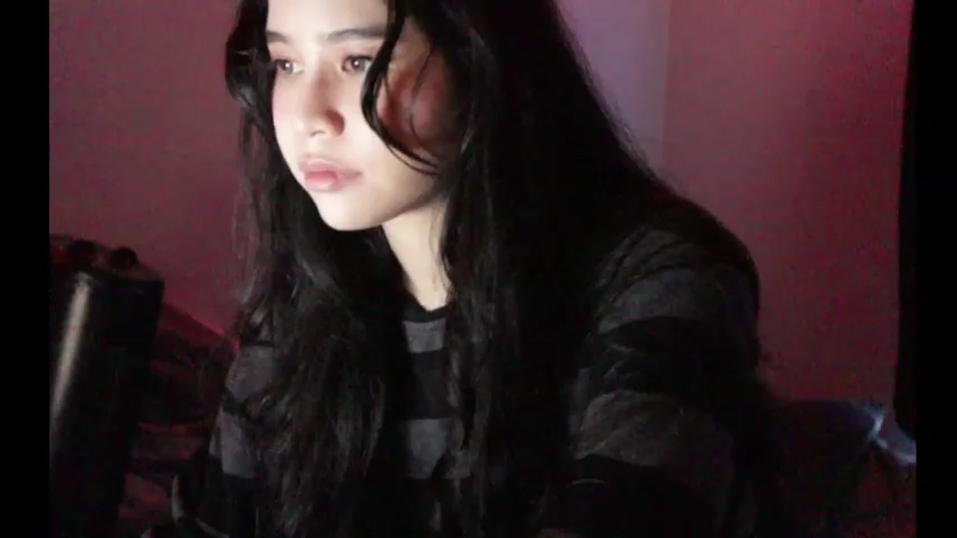 Gallery image thumbnail from BrokenRin's myfreecams stream on, 03/27/2023, 01:55 image 15 of 20