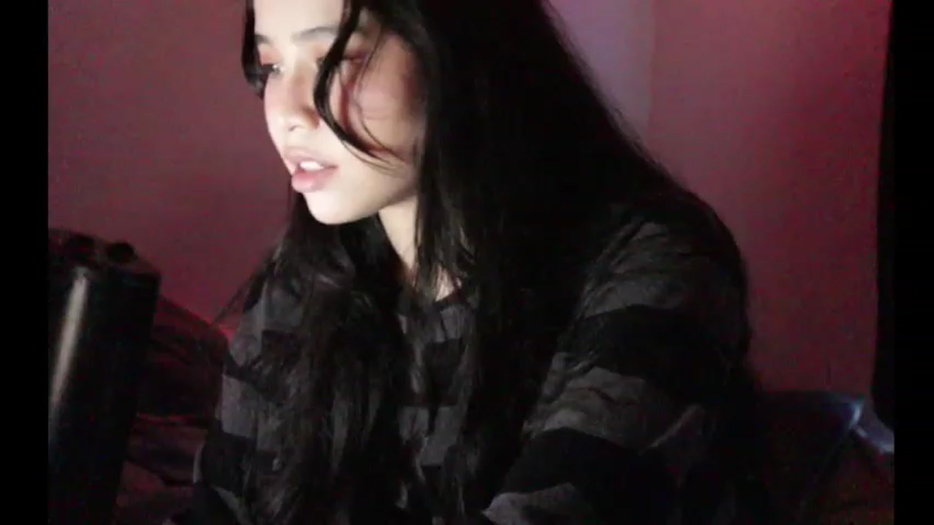 Gallery image thumbnail from BrokenRin's myfreecams stream on, 03/27/2023, 01:55 image 17 of 20