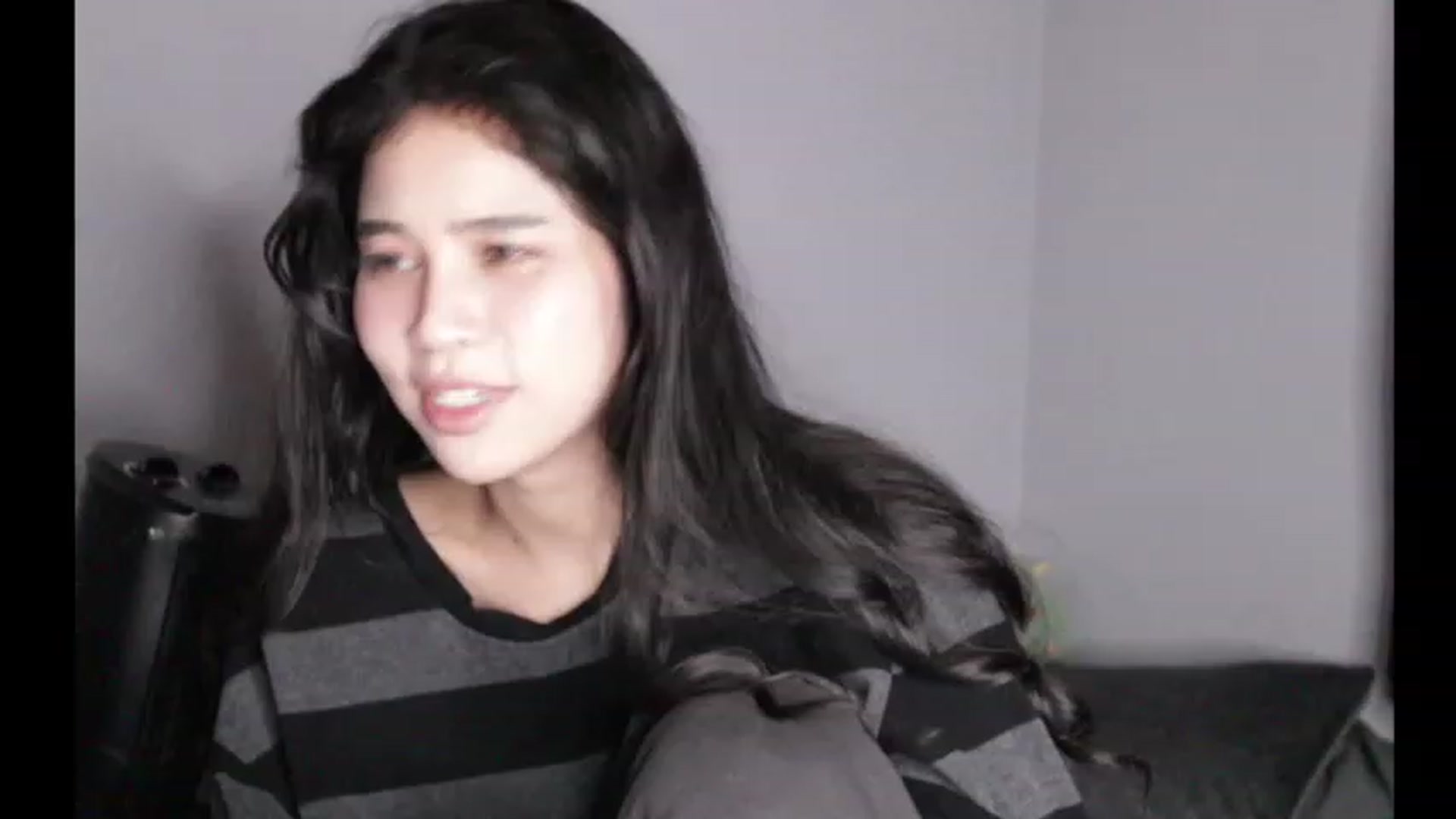 Gallery image thumbnail from BrokenRin's myfreecams stream on, 03/27/2023, 02:35 image 18 of 20