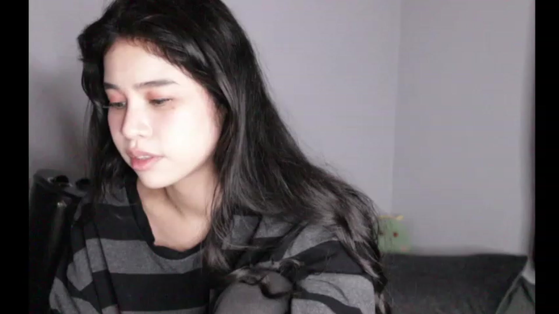 Gallery image thumbnail from BrokenRin's myfreecams stream on, 03/27/2023, 02:35 image 15 of 20
