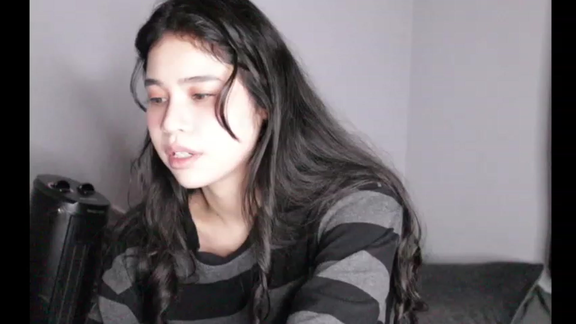 Gallery image thumbnail from BrokenRin's myfreecams stream on, 03/27/2023, 02:35 image 12 of 20