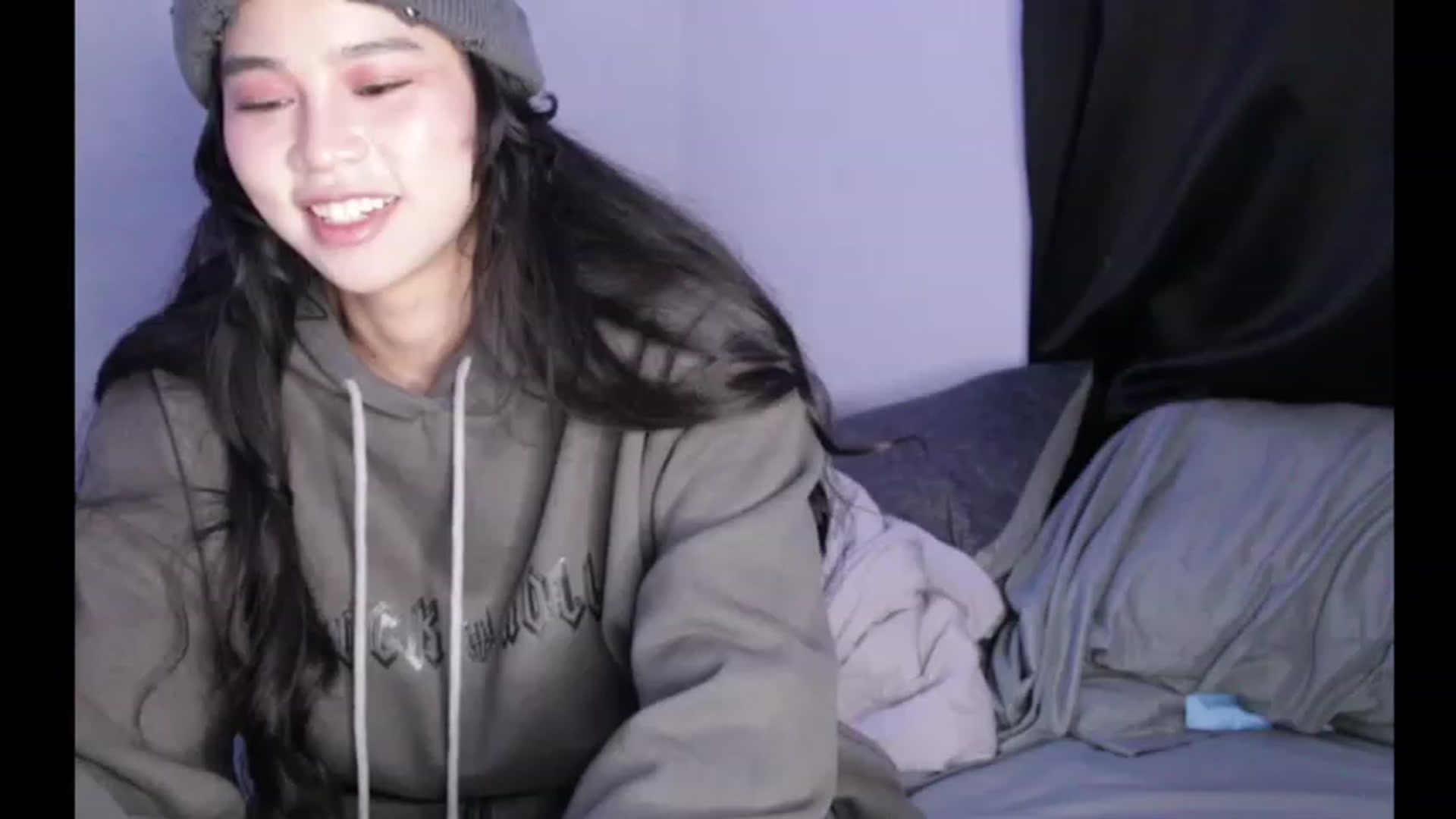 Gallery image thumbnail from BrokenRin's myfreecams stream on, 03/31/2023, 10:02 image 20 of 20