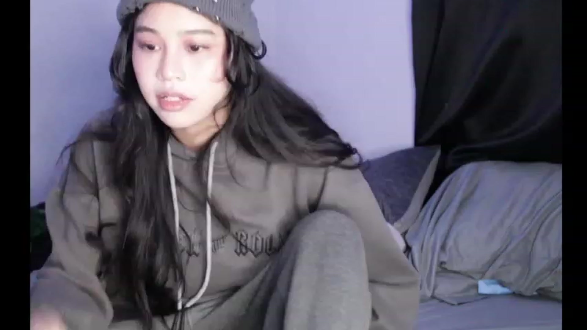 Gallery image thumbnail from BrokenRin's myfreecams stream on, 03/31/2023, 10:02 image 8 of 20