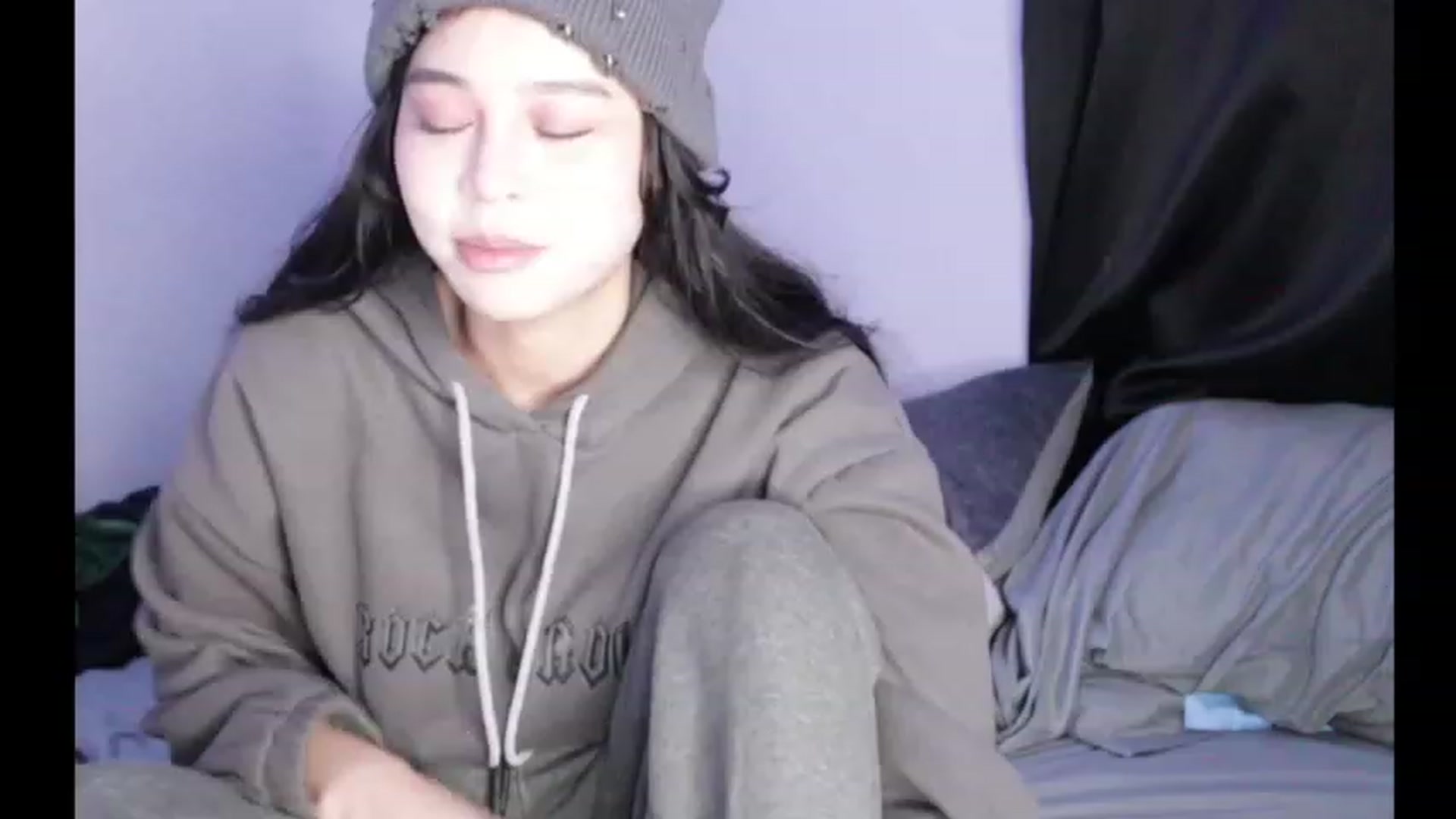 Gallery image thumbnail from BrokenRin's myfreecams stream on, 03/31/2023, 10:02 image 15 of 20