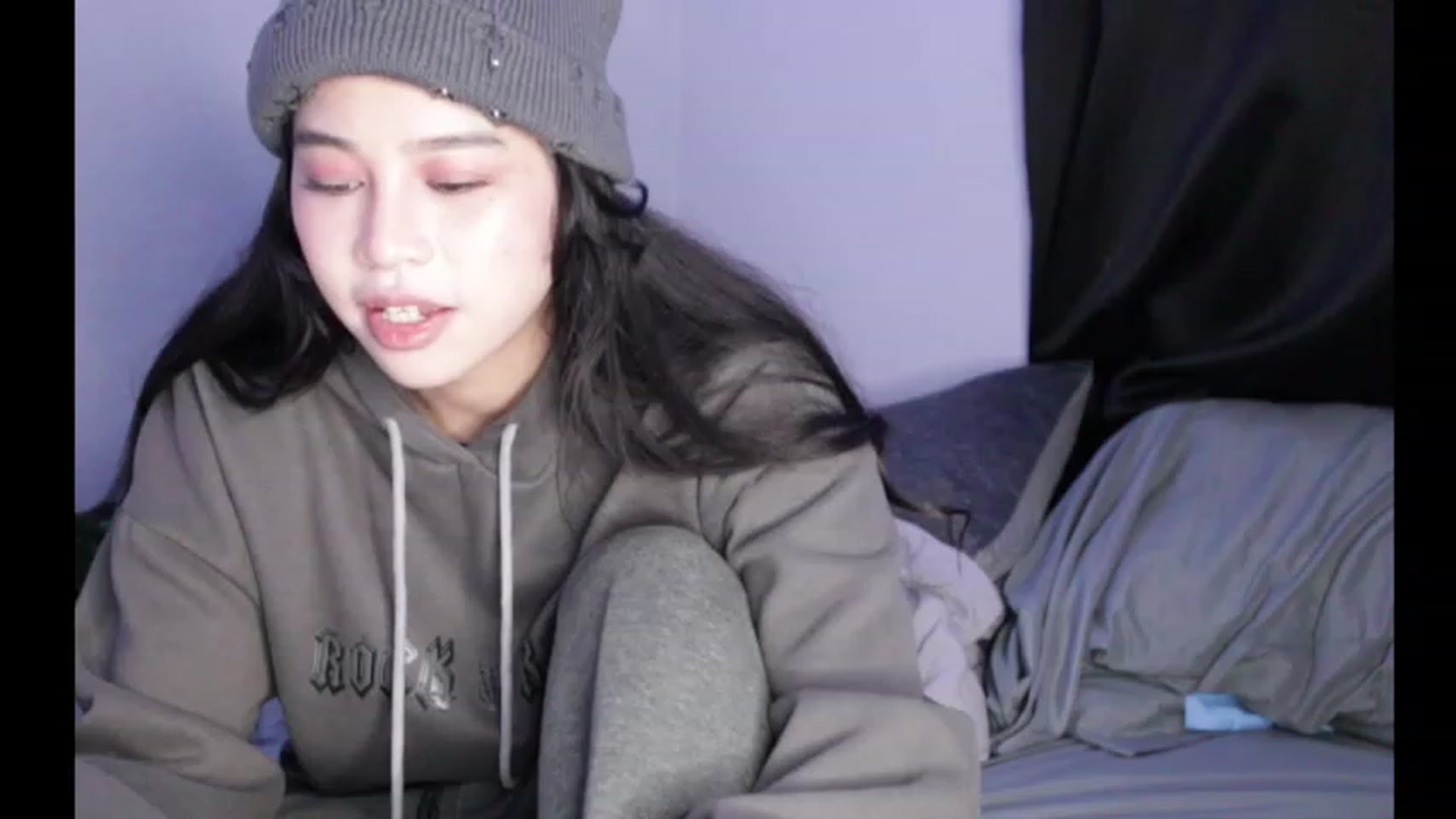 Gallery image thumbnail from BrokenRin's myfreecams stream on, 03/31/2023, 10:02 image 16 of 20
