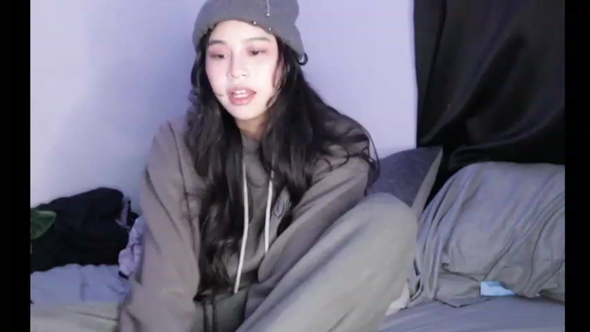 Gallery image thumbnail from BrokenRin's myfreecams stream on, 03/31/2023, 10:02 image 12 of 20