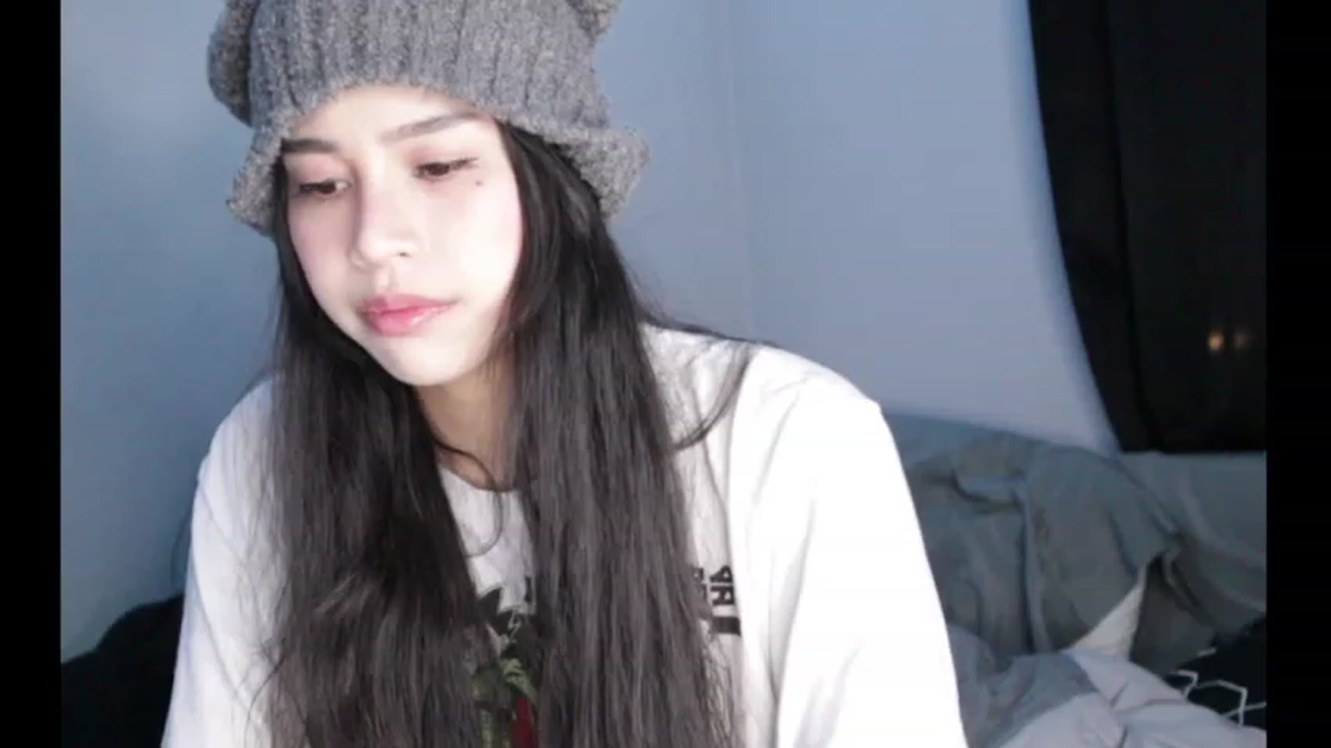 Gallery image thumbnail from BrokenRin's myfreecams stream on, 04/13/2023, 05:00 image 2 of 20