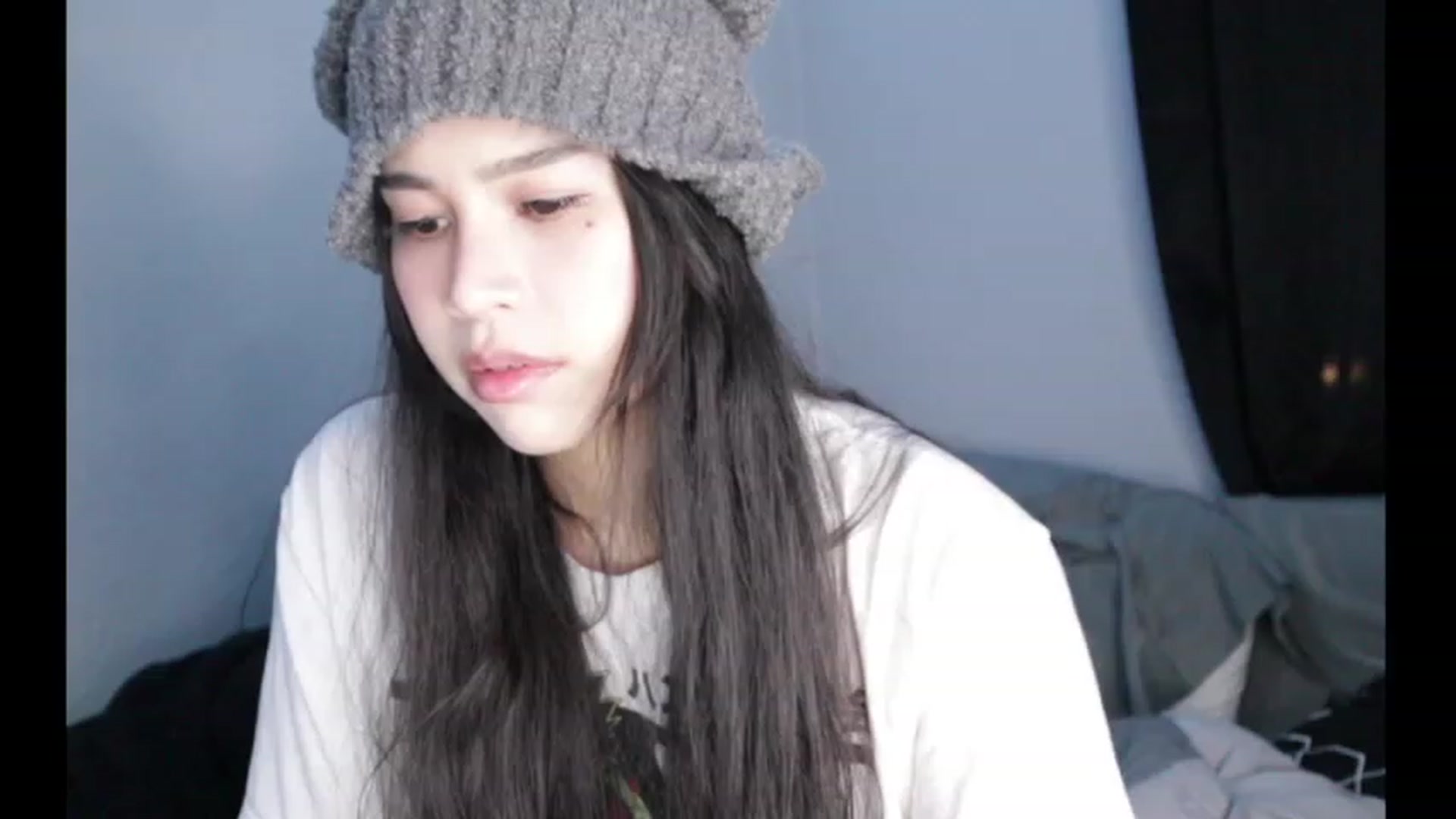 Gallery image thumbnail from BrokenRin's myfreecams stream on, 04/13/2023, 05:00 image 17 of 20