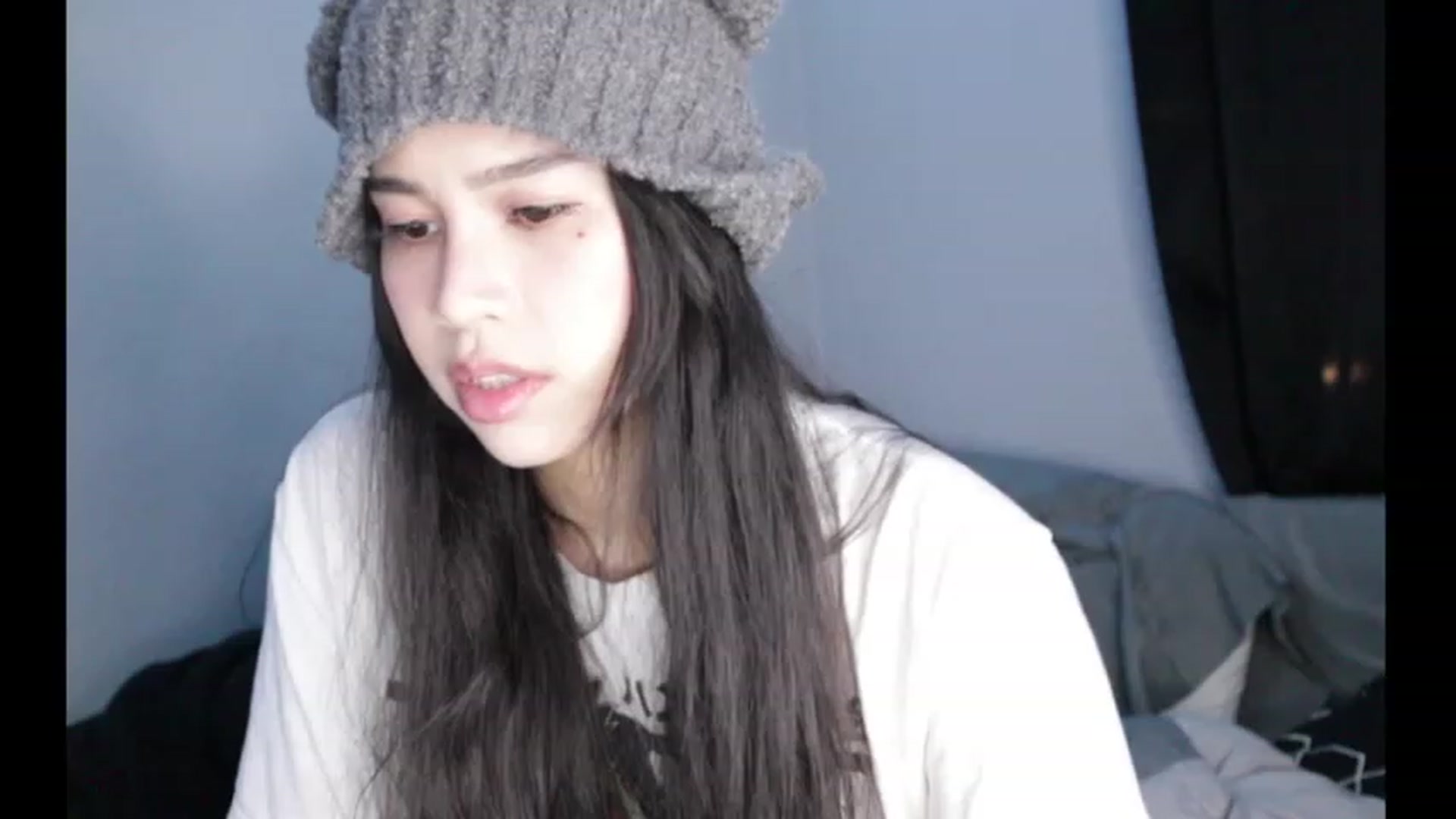 Gallery image thumbnail from BrokenRin's myfreecams stream on, 04/13/2023, 05:00 image 10 of 20