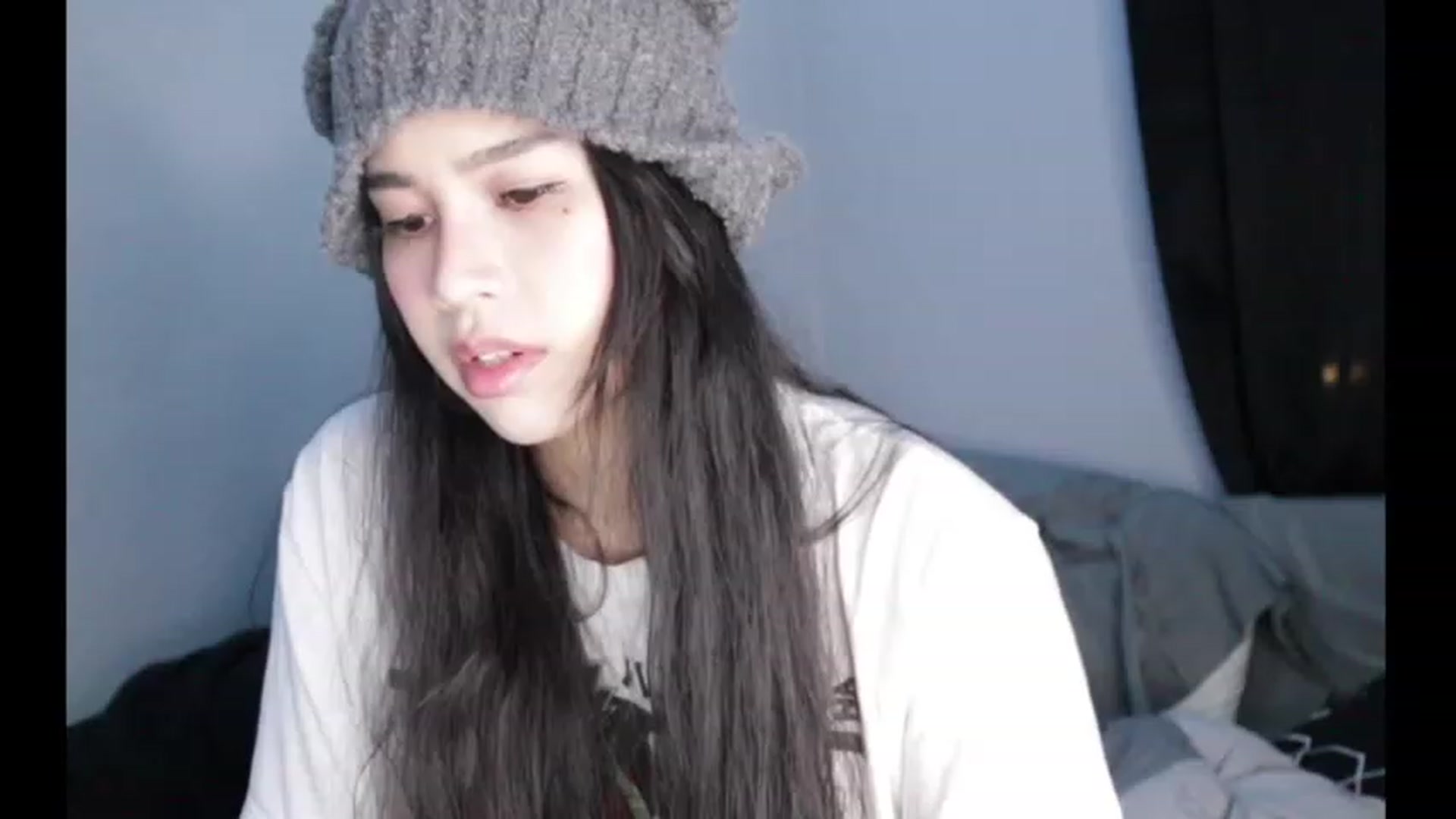 Gallery image thumbnail from BrokenRin's myfreecams stream on, 04/13/2023, 05:00 image 14 of 20