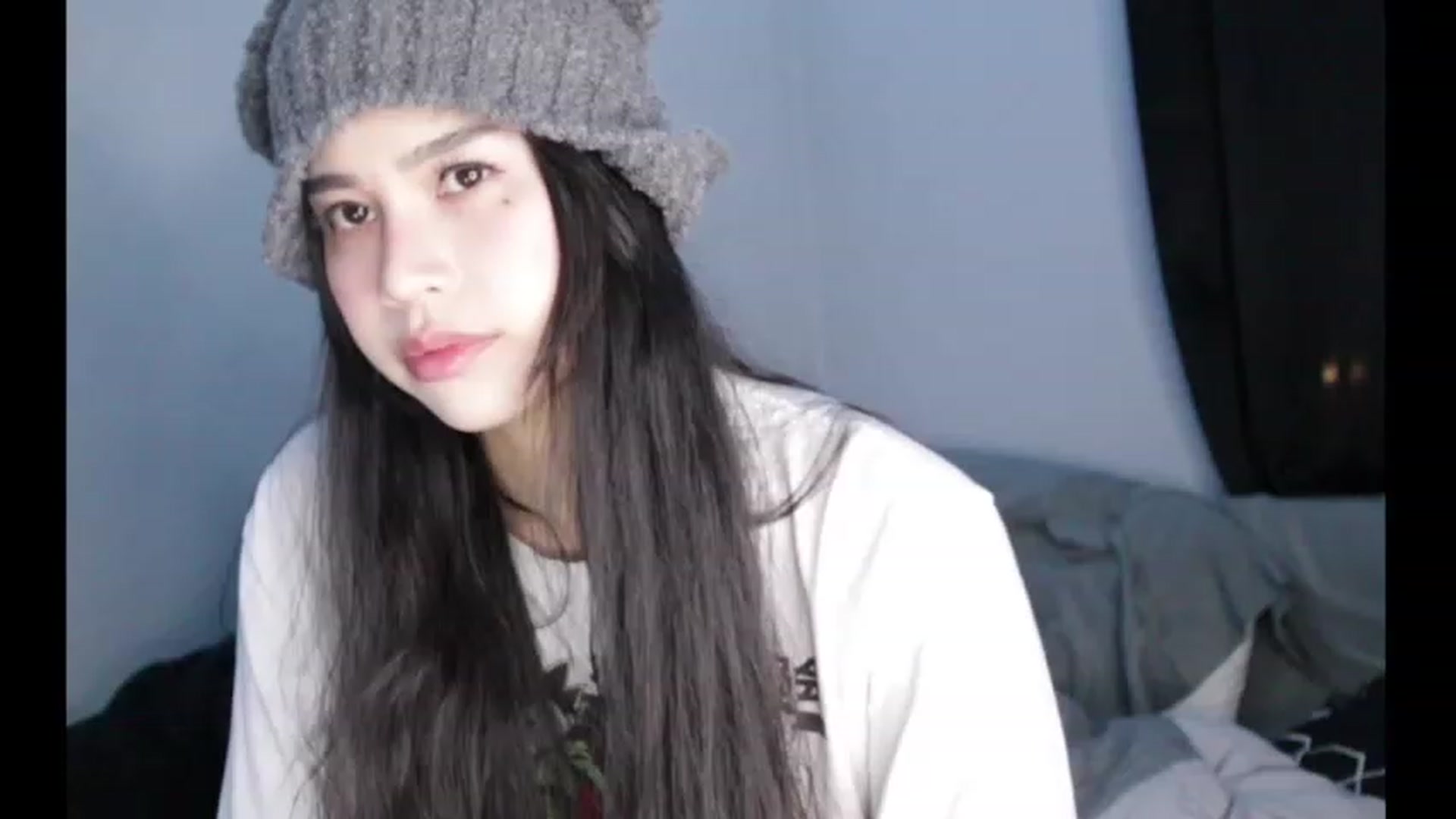 Gallery image thumbnail from BrokenRin's myfreecams stream on, 04/13/2023, 05:00 image 3 of 20