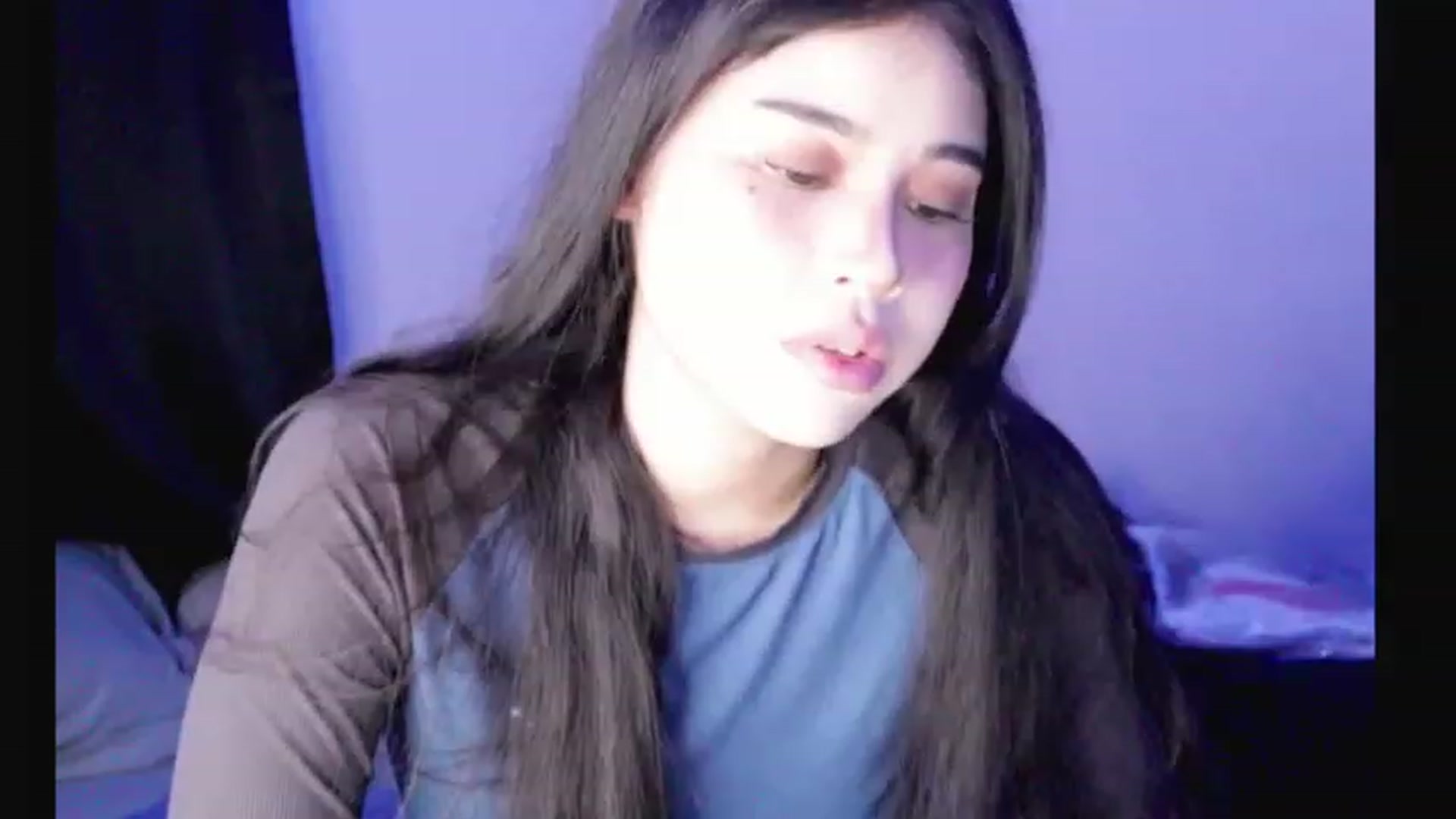 Gallery image thumbnail from BrokenRin's myfreecams stream on, 04/25/2023, 08:55 image 9 of 20
