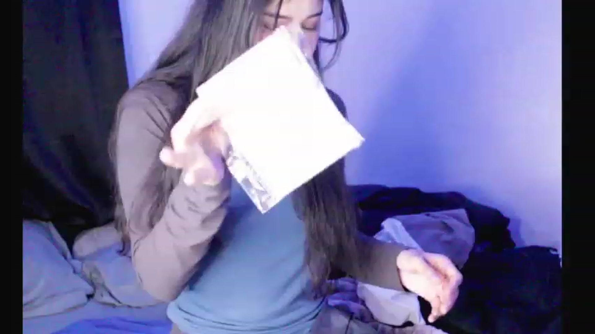 Gallery image thumbnail from BrokenRin's myfreecams stream on, 04/25/2023, 08:55 image 6 of 20