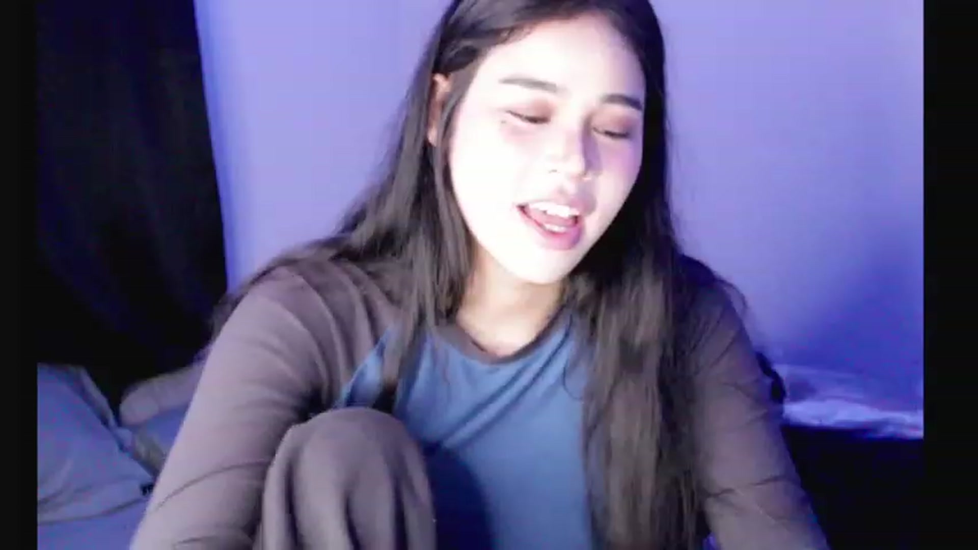 Gallery image thumbnail from BrokenRin's myfreecams stream on, 04/25/2023, 08:55 image 10 of 20