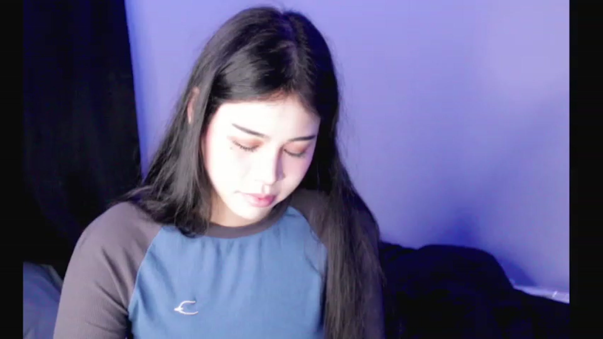 Gallery image thumbnail from BrokenRin's myfreecams stream on, 04/25/2023, 08:55 image 19 of 20